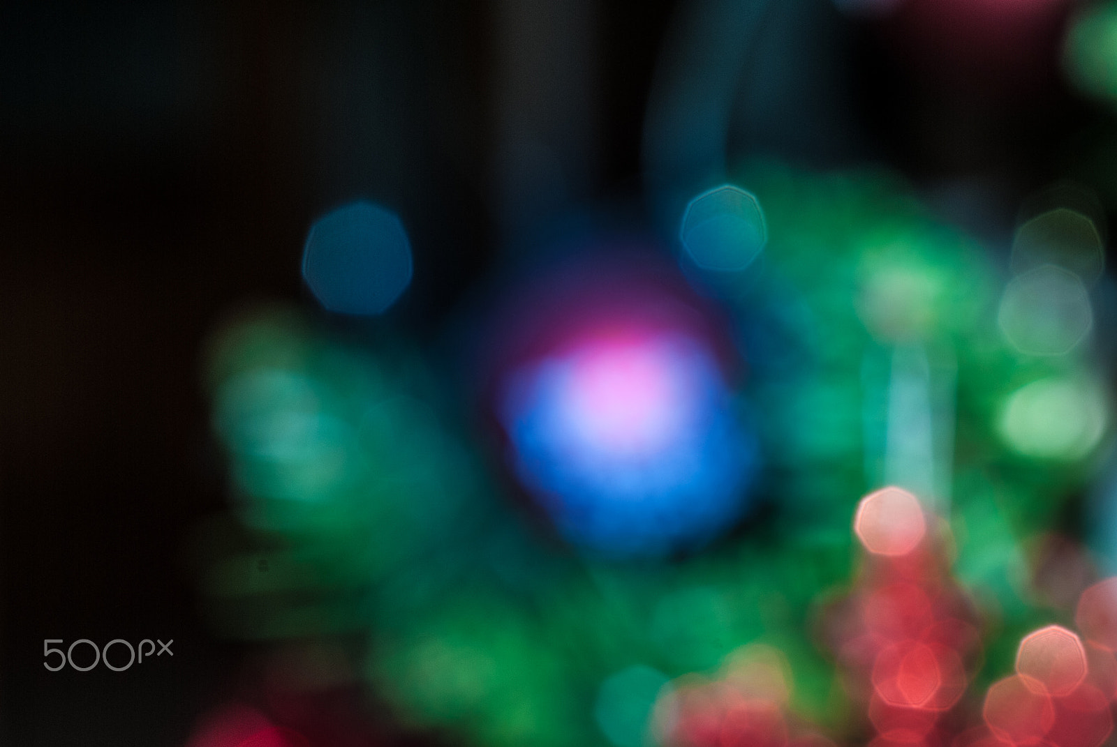 Nikon AF-S DX Micro Nikkor 40mm F2.8 sample photo. Christmas light photography