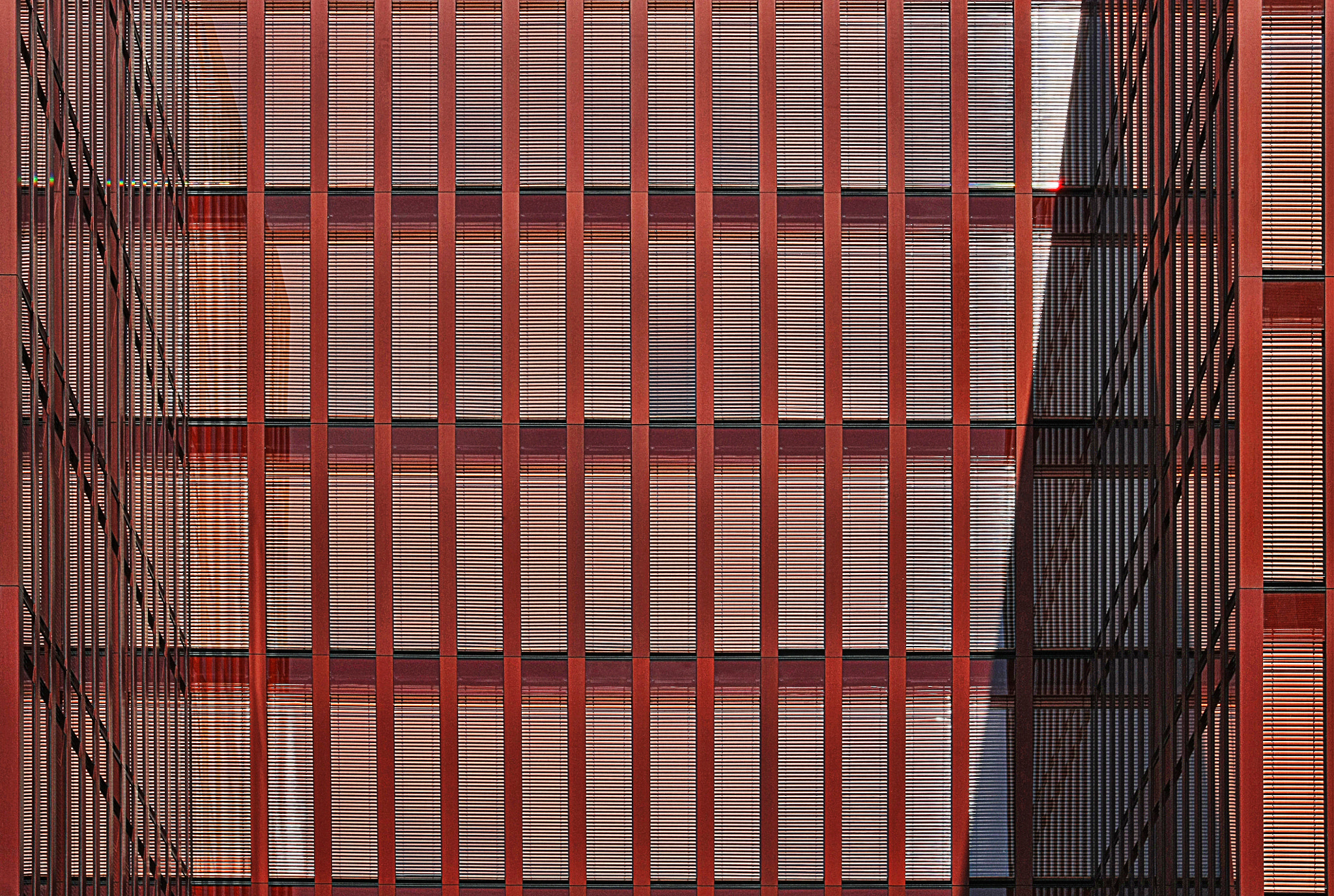 Sigma 18-200mm f/3.5-6.3 DC OS sample photo. * moderne architektur * photography