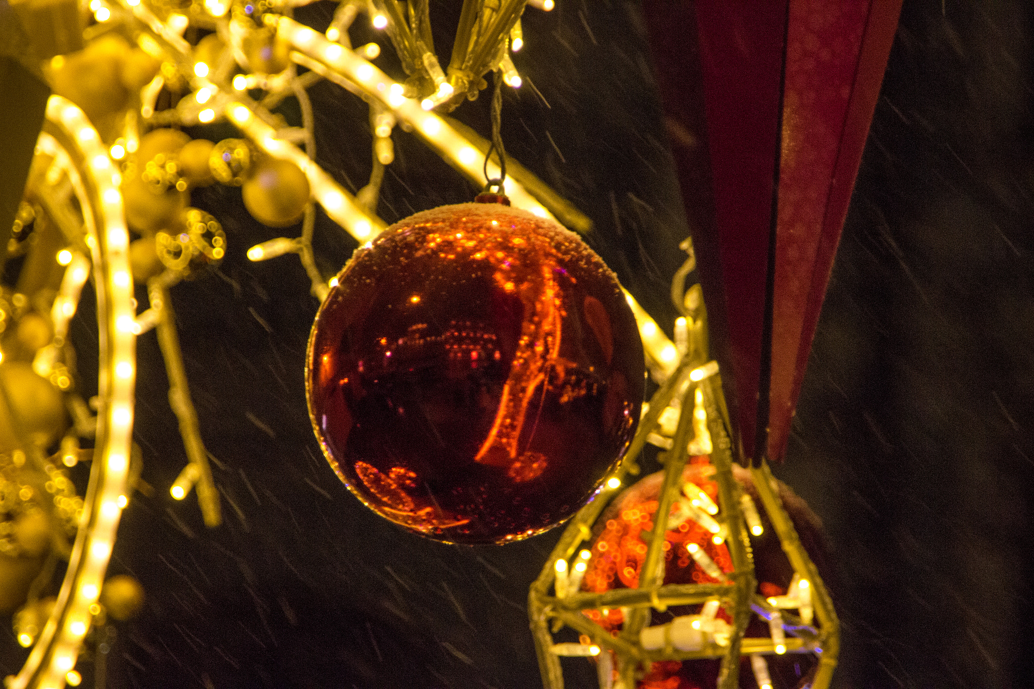 Sigma 18-250mm F3.5-6.3 DC OS HSM sample photo. Christmas toy photography