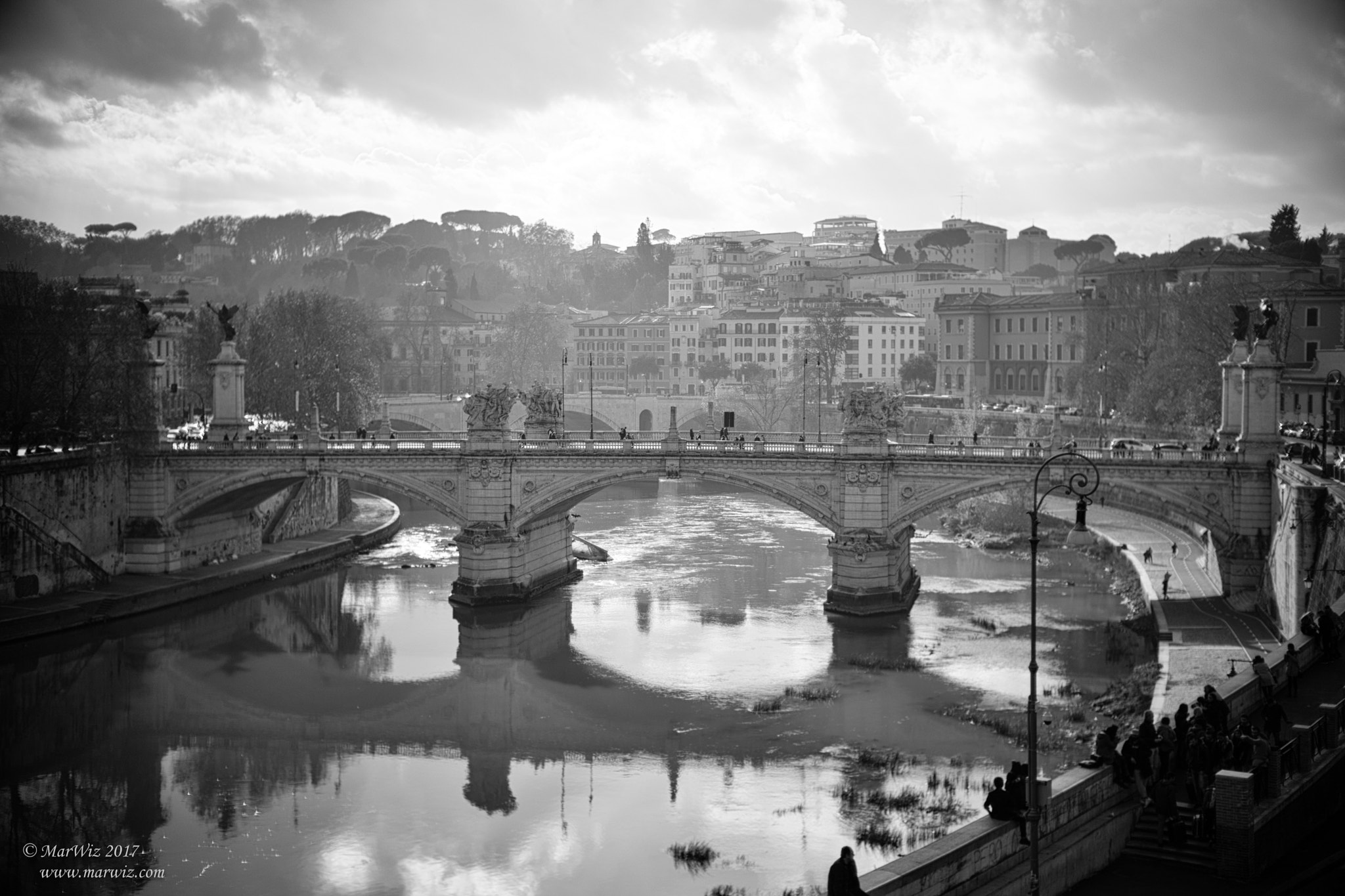 Noctilux-M 1:1/50 sample photo. Santangelo roma - bw photography