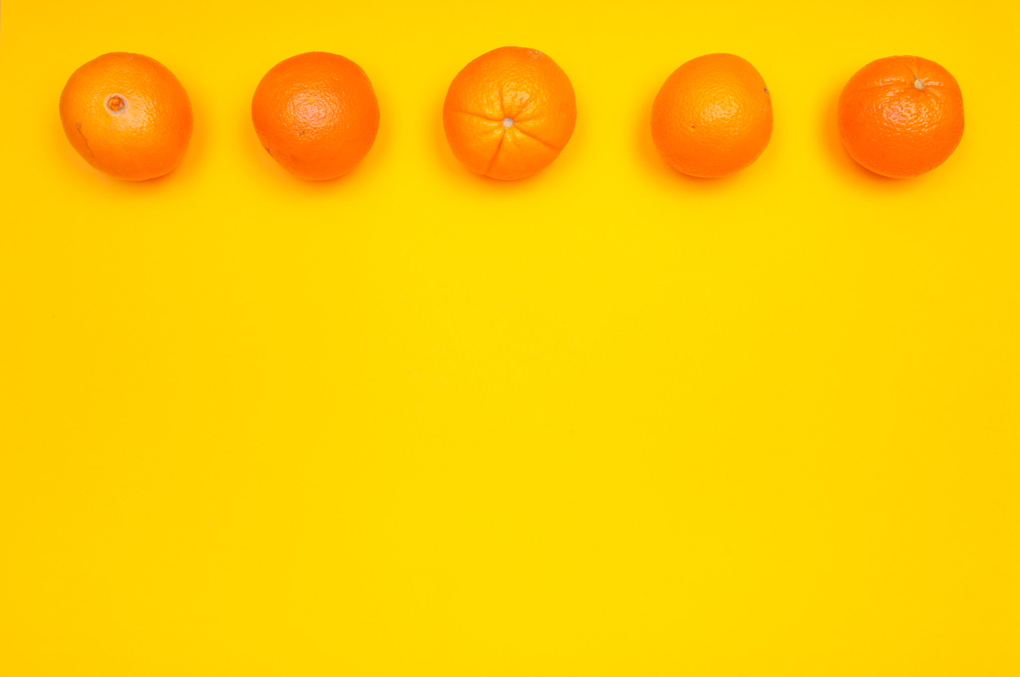 Nikon D2X + Nikon AF-S DX Nikkor 17-55mm F2.8G ED-IF sample photo. Orange pattern on orange background citrus arrangement photography