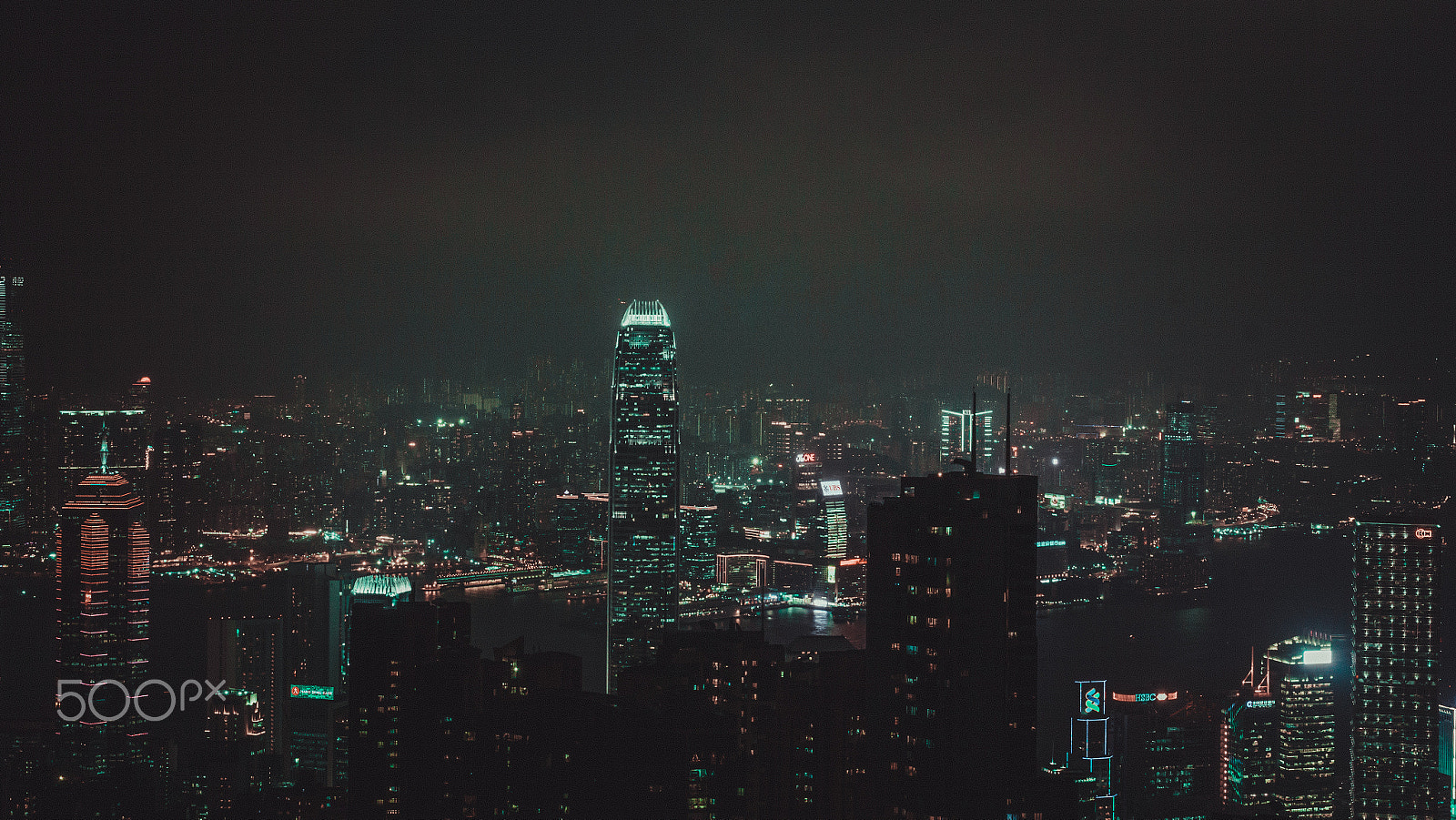 Canon EOS 60D + Sigma 35mm F1.4 DG HSM Art sample photo. Hong kong view at night photography