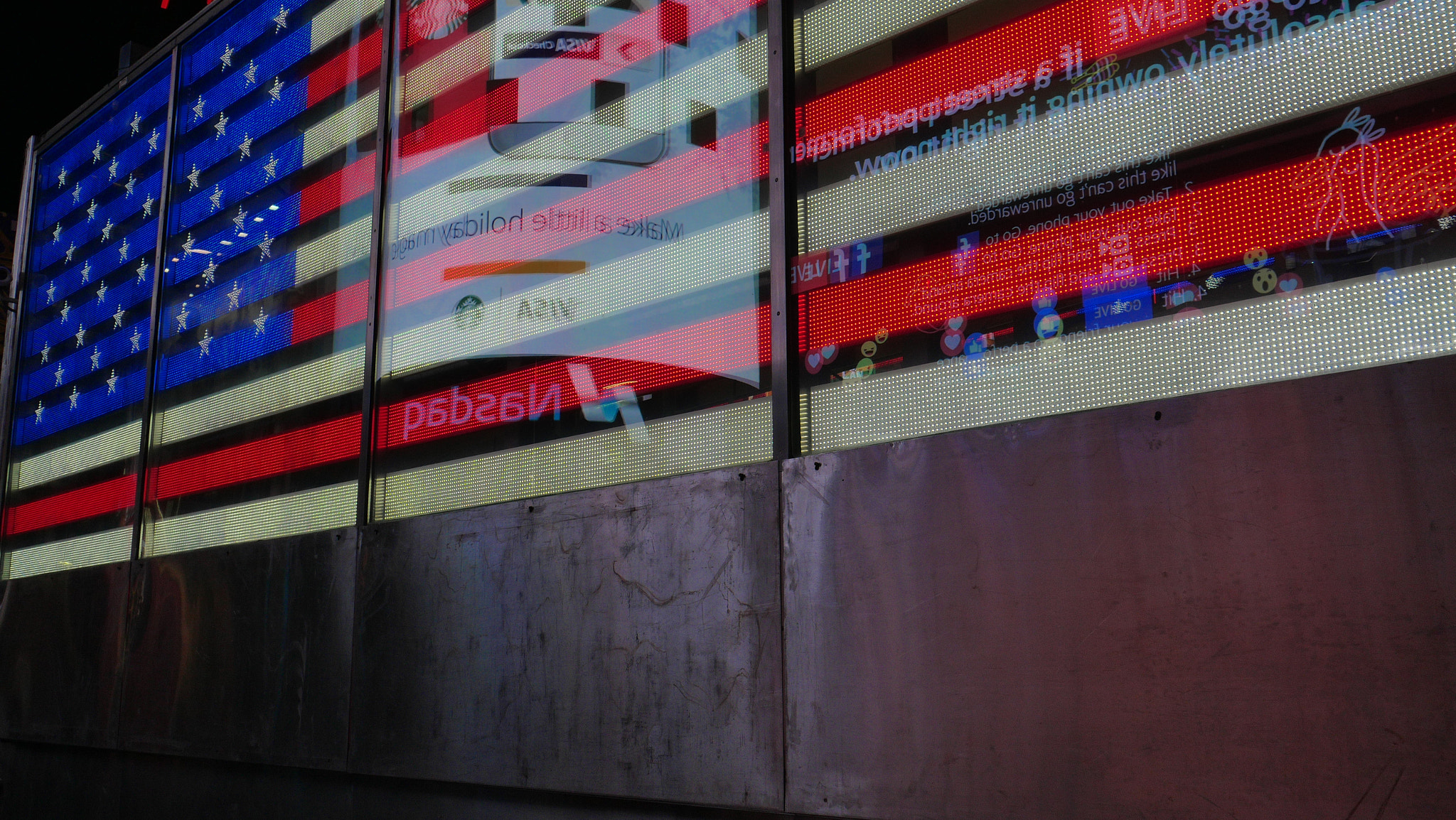 Panasonic Lumix DMC-GX8 sample photo. Neon light photography
