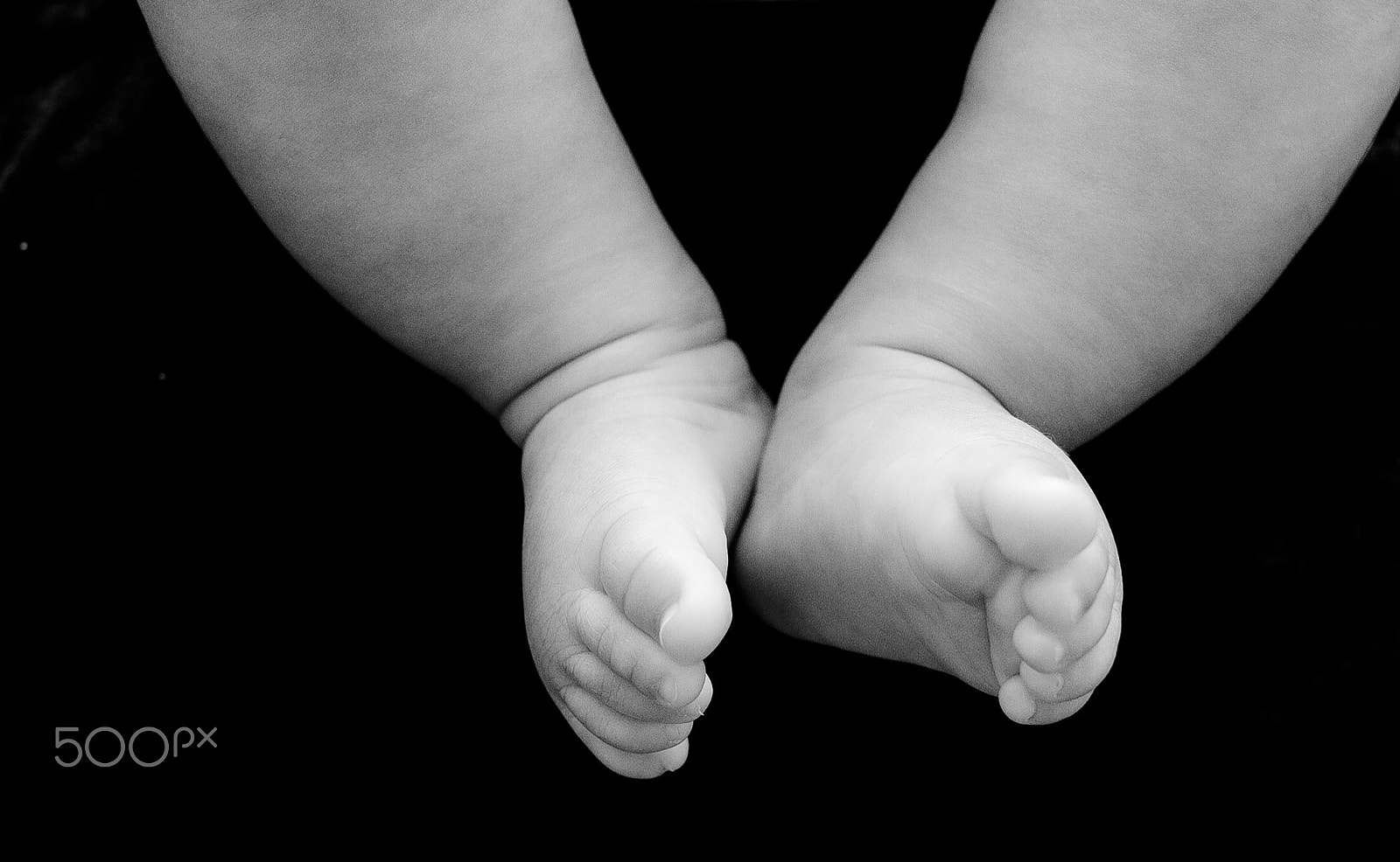 Sigma 50mm F1.4 EX DG HSM sample photo. Little feet photography