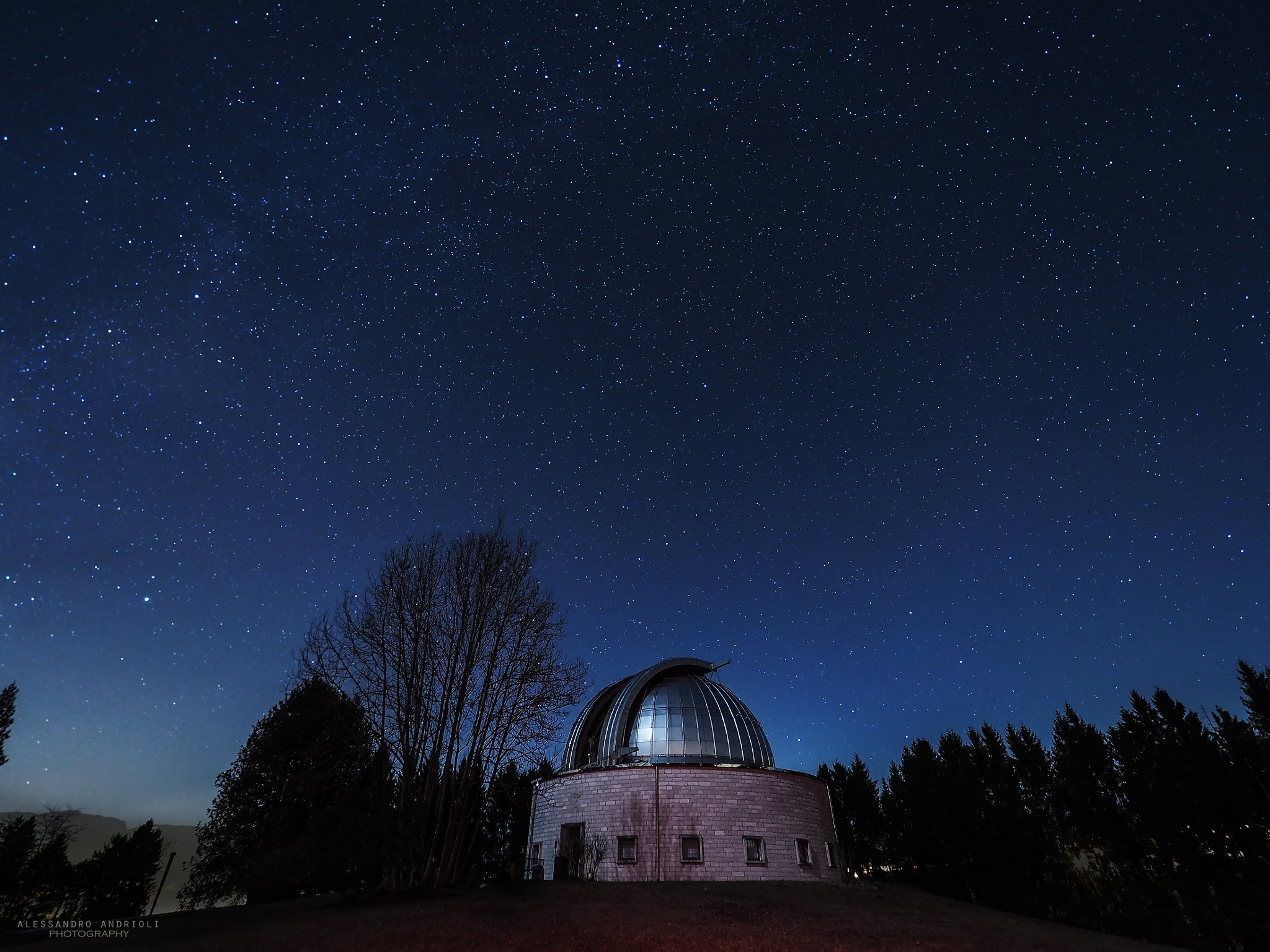 Olympus OM-D E-M5 II + Olympus M.Zuiko Digital ED 7-14mm F2.8 PRO sample photo. Astronomical observatory of asiago photography