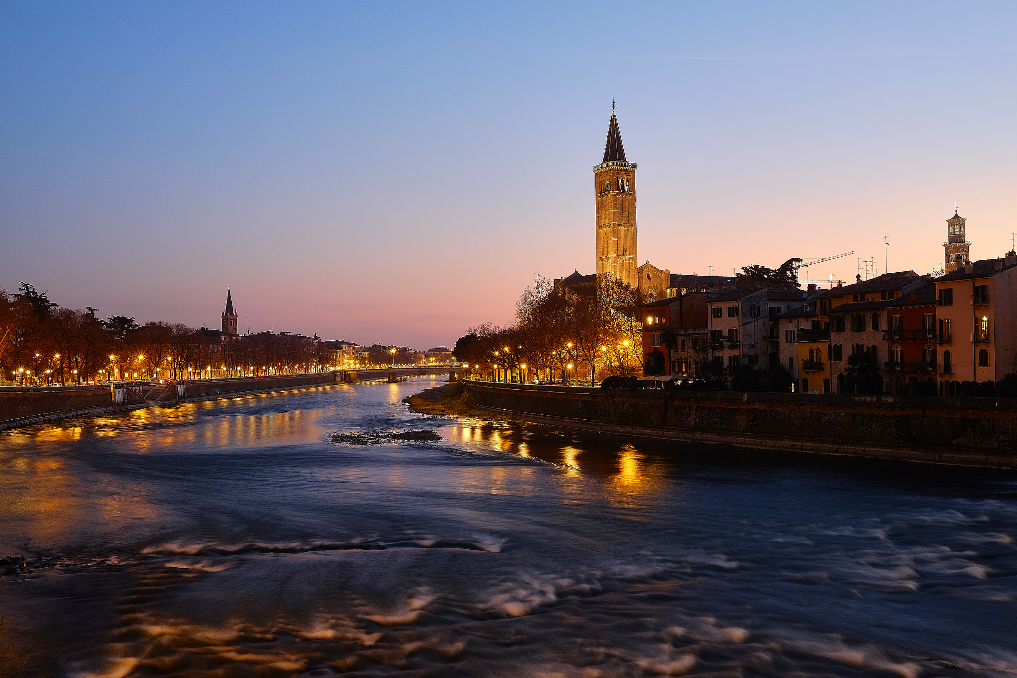 Fujifilm X-T10 + Fujifilm XF 23mm F1.4 R sample photo. Twilight in verona photography