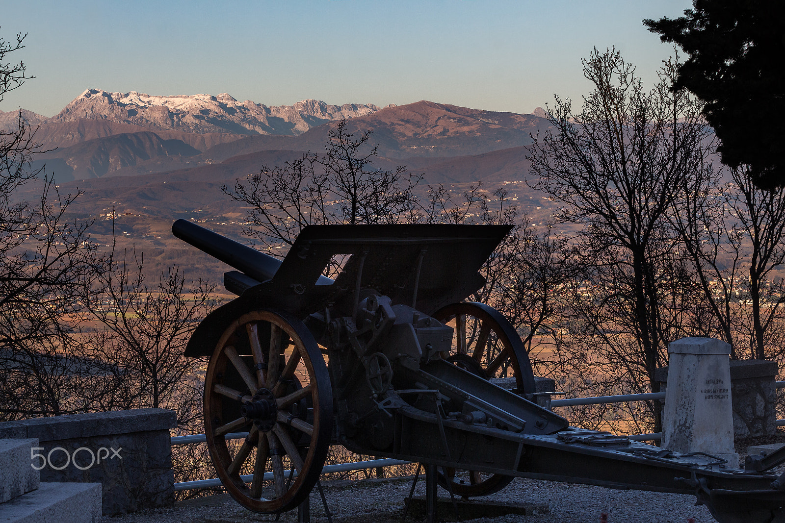 Canon EOS 700D (EOS Rebel T5i / EOS Kiss X7i) + Canon EF 70-200mm F4L USM sample photo. Cannon with view photography