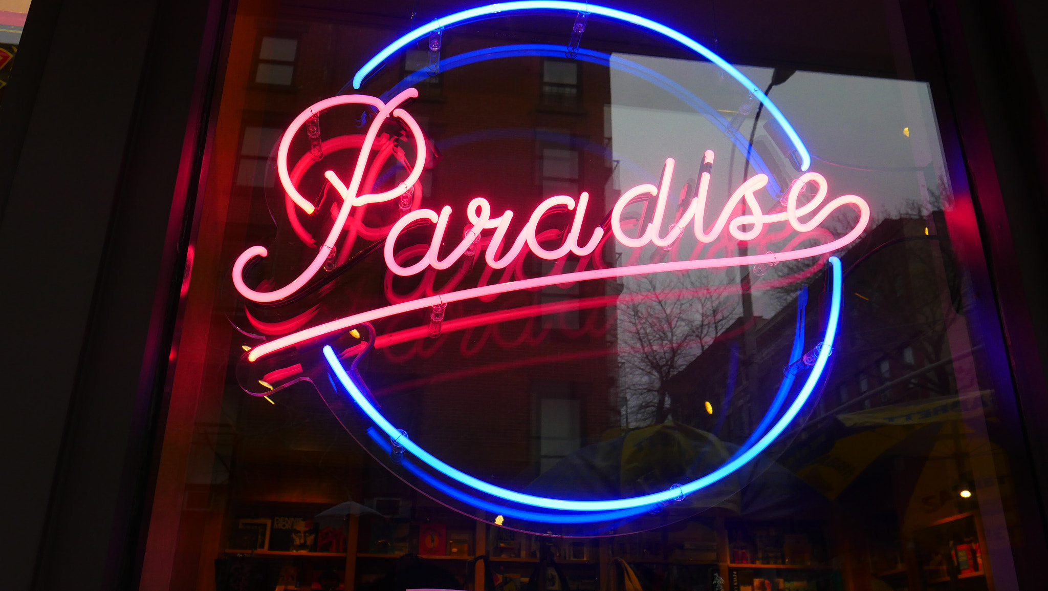 Panasonic Lumix DMC-GX8 sample photo. Neon light photography