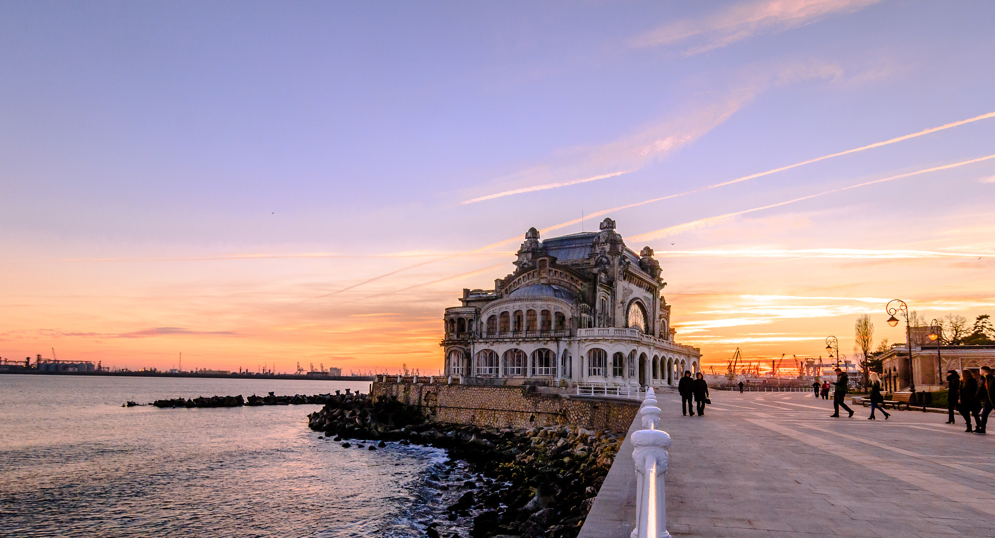 Tokina AT-X Pro 12-24mm F4 (IF) DX sample photo. Orange sky photography
