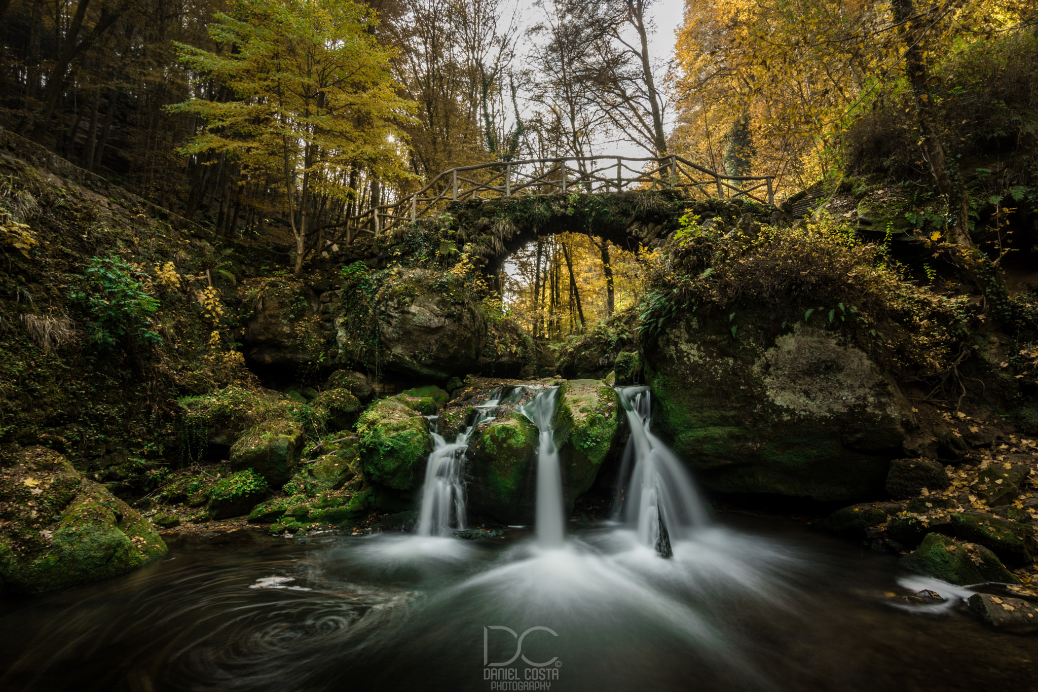 Nikon D5500 + Sigma 10-20mm F3.5 EX DC HSM sample photo. Autumn cold water photography