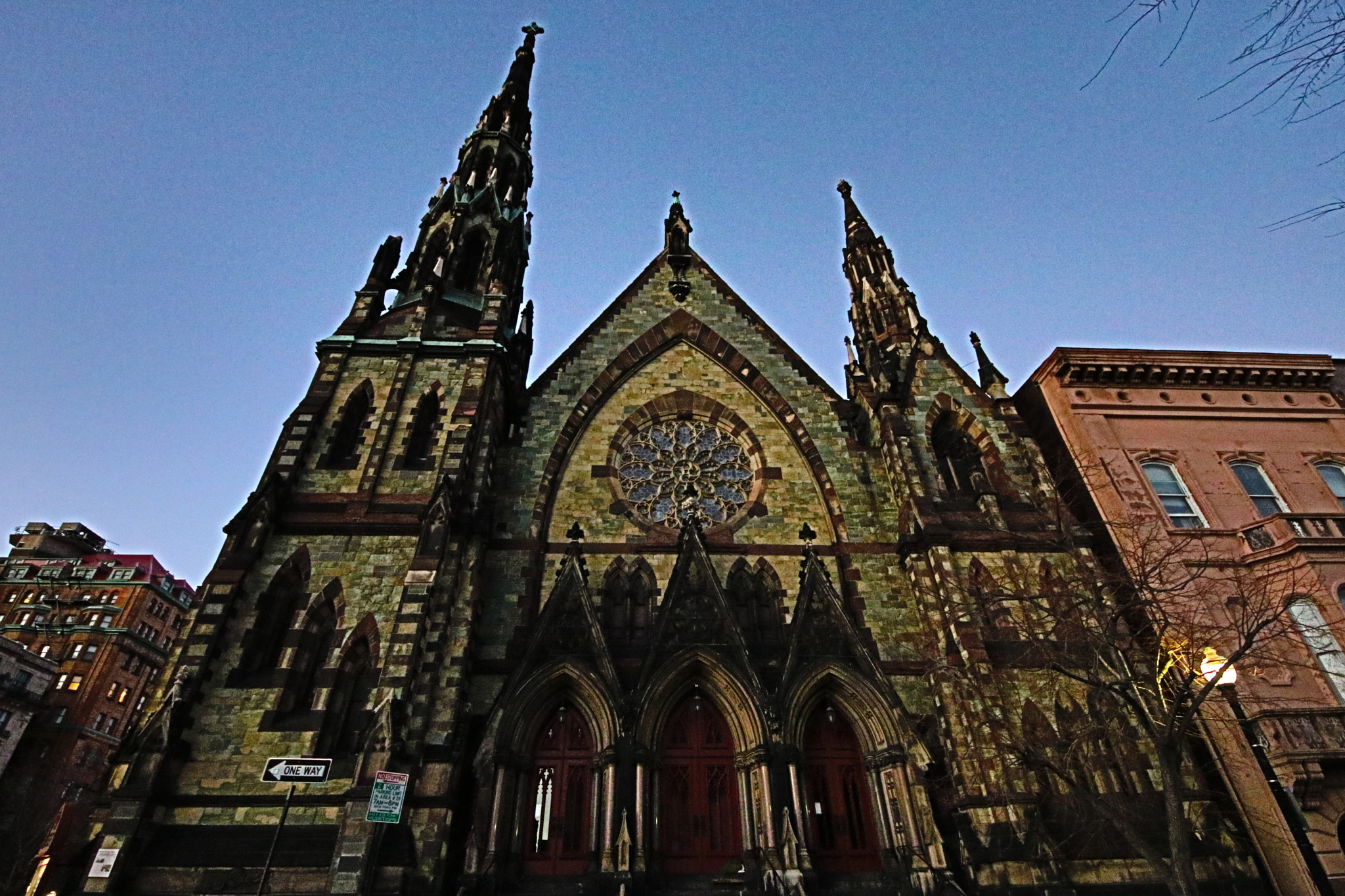 Sigma 8-16mm F4.5-5.6 DC HSM sample photo. Church photography