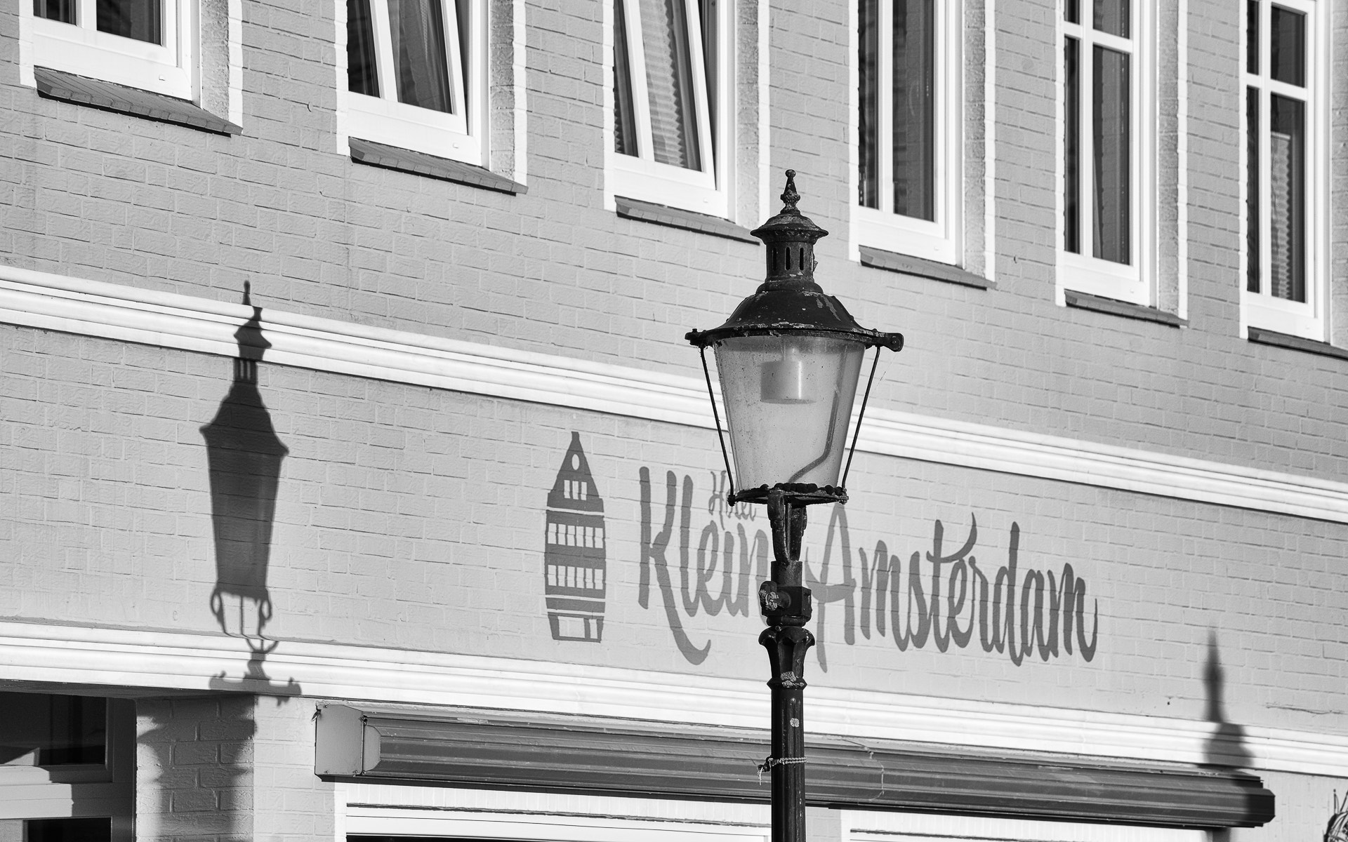 Nikon D800 + AF Nikkor 70-210mm f/4-5.6 sample photo. Little amsterdam photography
