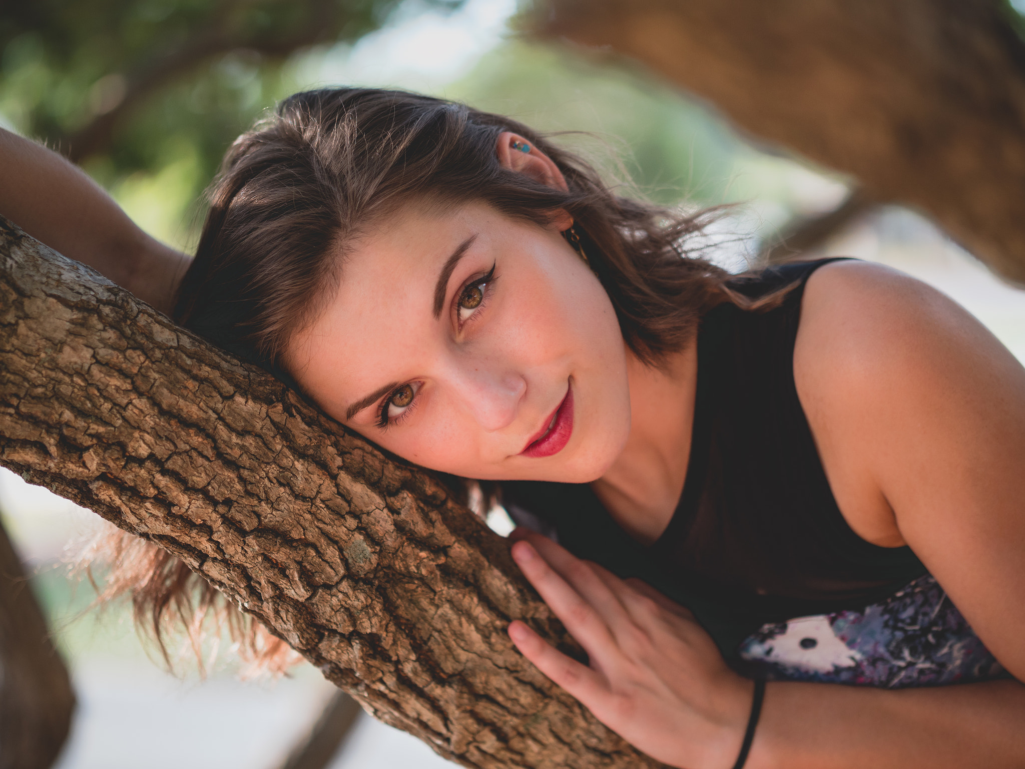 Panasonic Leica DG Nocticron 42.5mm F1.2 ASPH OIS sample photo. Tree pose photography
