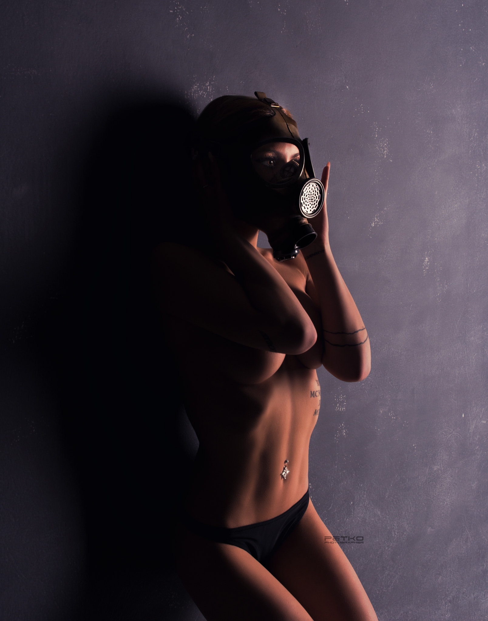 Sigma 24-70mm F2.8 EX DG HSM sample photo. Gas mask photography
