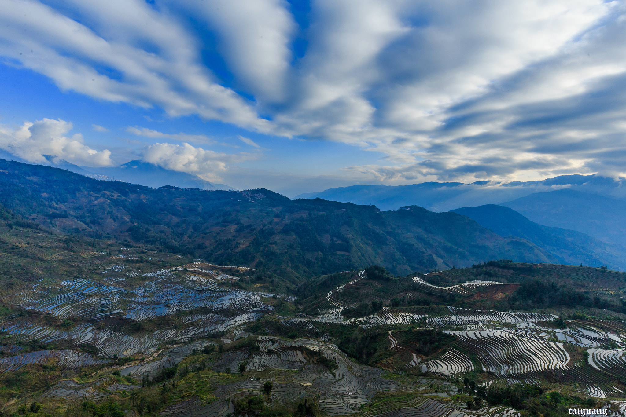 Canon EF 16-35mm F4L IS USM sample photo. Terrace china yuanyang photography