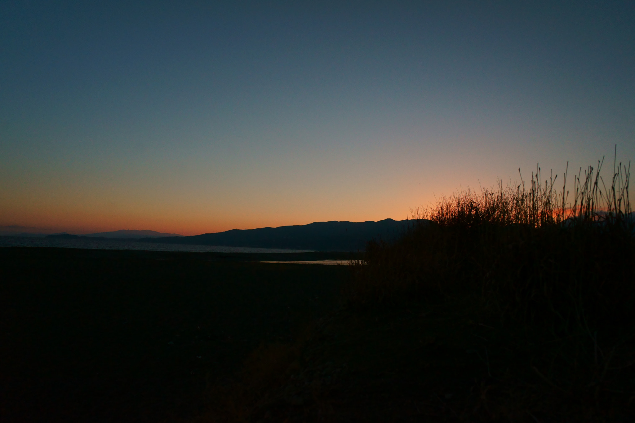 Sony a7 II + ZEISS Batis 25mm F2 sample photo. Magic hour photography