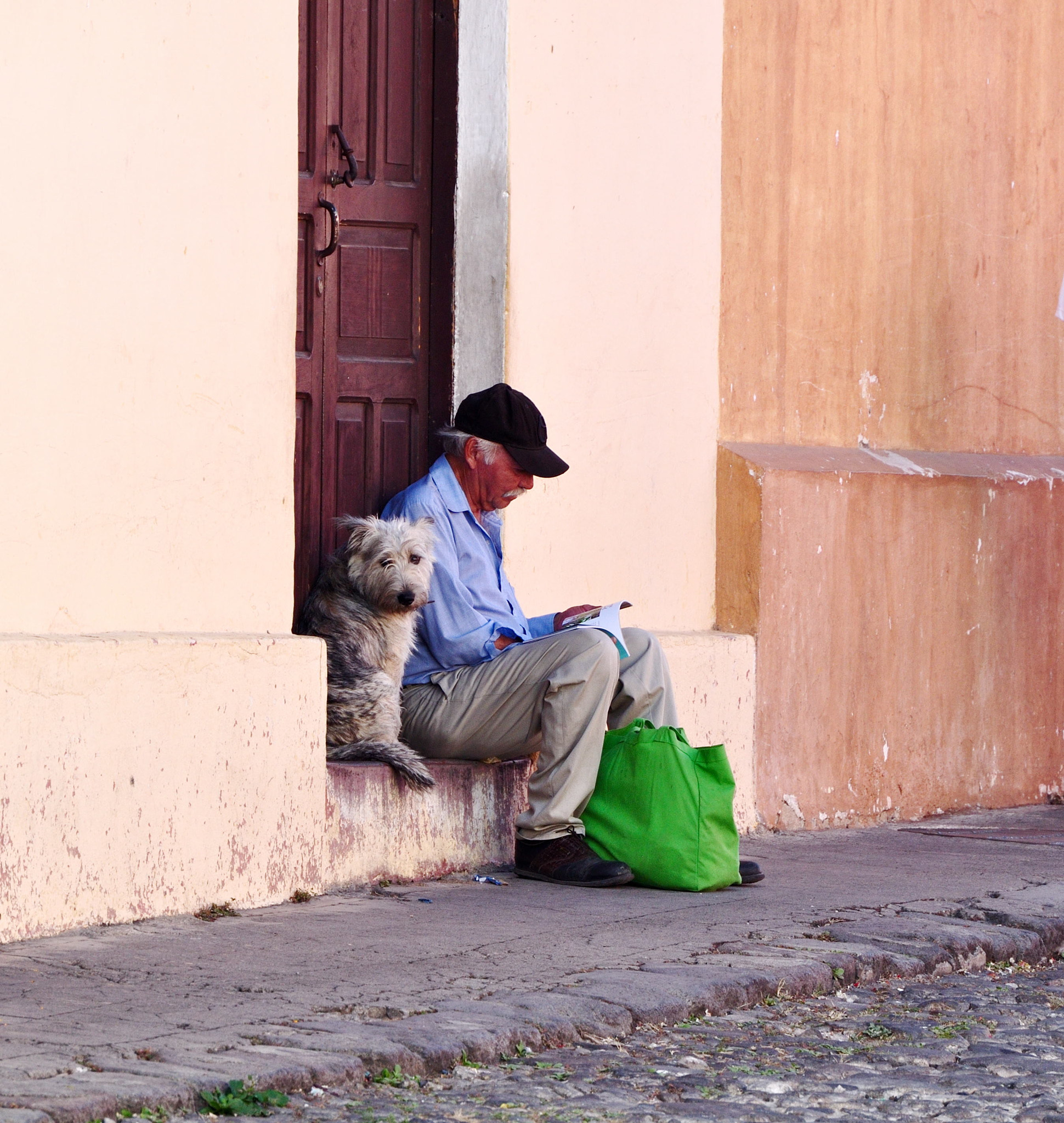 Nikon D5000 sample photo. Esperando photography
