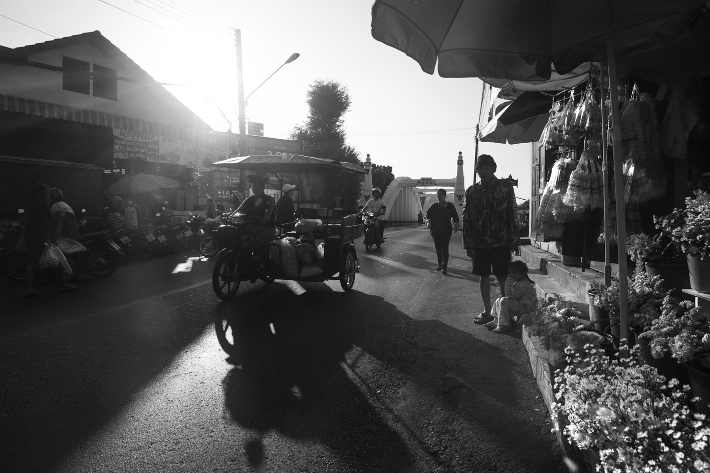 Canon EOS 5D + Canon EF 20-35mm F3.5-4.5 USM sample photo. Morning in lampang, thailand photography