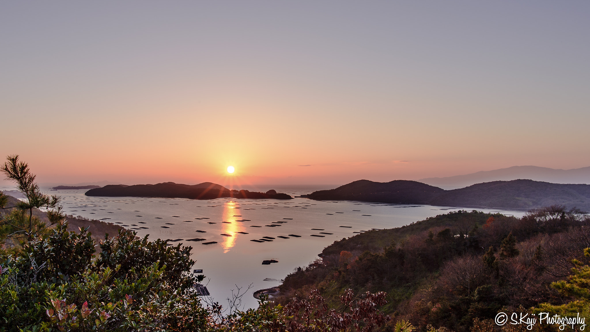 Nikon Df + Nikon AF-S Nikkor 20mm F1.8G ED sample photo. First sunrise in 2017 photography