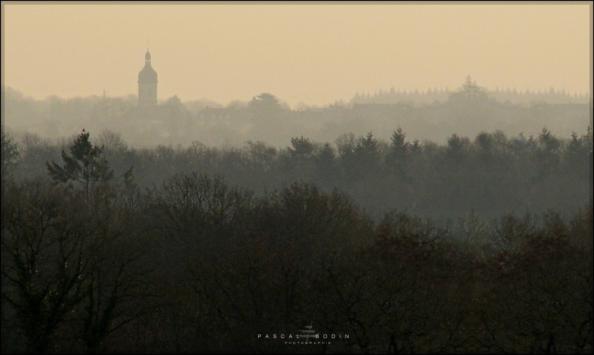 Canon POWERSHOT S2 IS sample photo. Brumes du soir photography