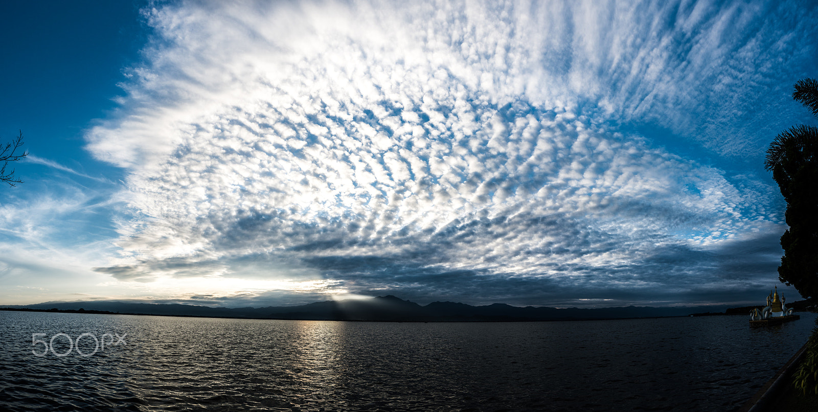 Nikon D810 + Nikon AF-S Nikkor 24mm F1.8G ED sample photo. Sunset photography