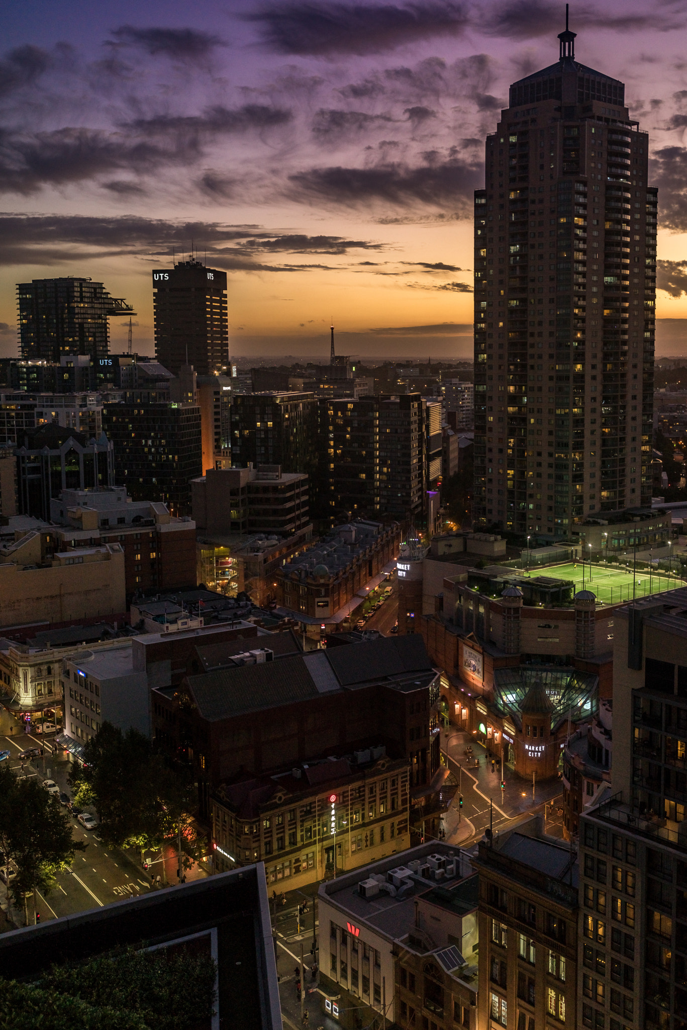 Sony a7R + E 35mm F2 sample photo. High and low photography