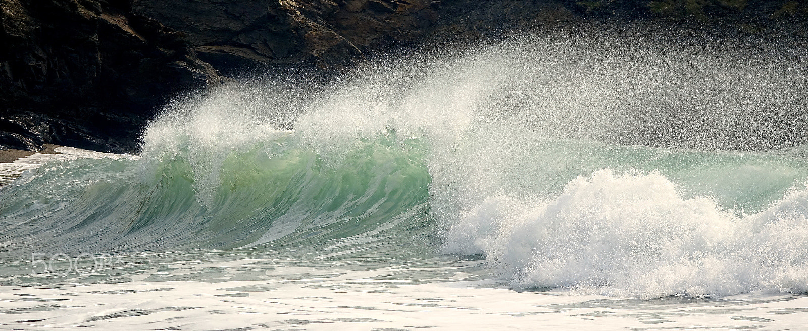 Sony Cyber-shot DSC-RX10 + Sony 24-200mm F2.8 sample photo. Church cove breaker...... photography