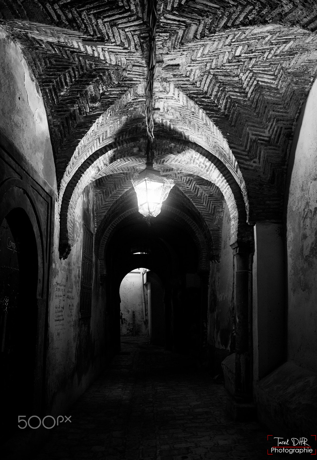 Canon EF 16-35mm F2.8L II USM sample photo. Zoukak sidewalks photography