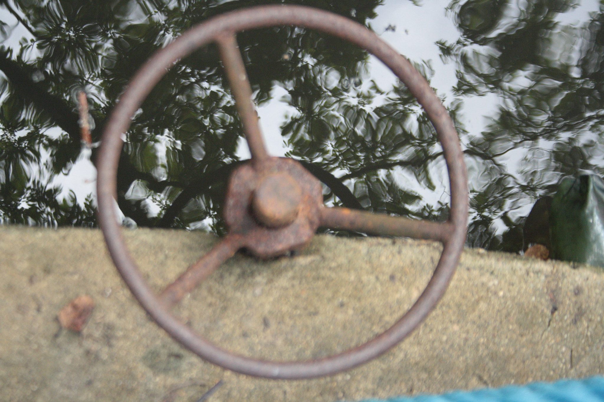 Canon EOS 1000D (EOS Digital Rebel XS / EOS Kiss F) sample photo. Piece by piece photography