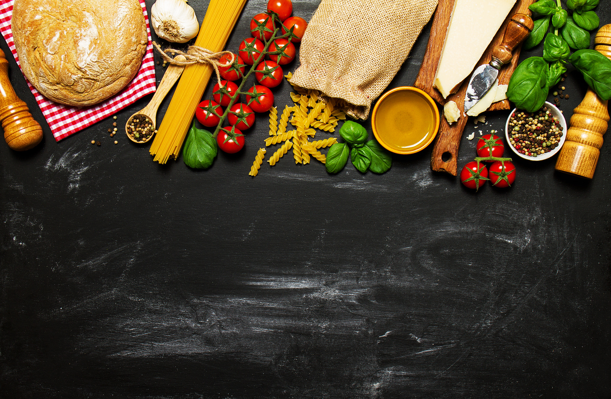 Canon EF 24-70mm F4L IS USM sample photo. Italian food or ingredients background with fresh vegetables, pa photography