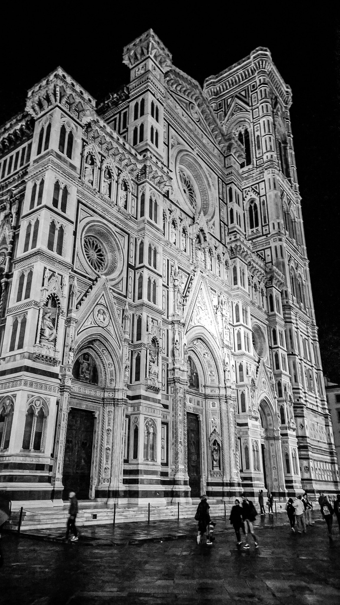 Nokia Lumia 1520 sample photo. Heart of gold by night photography