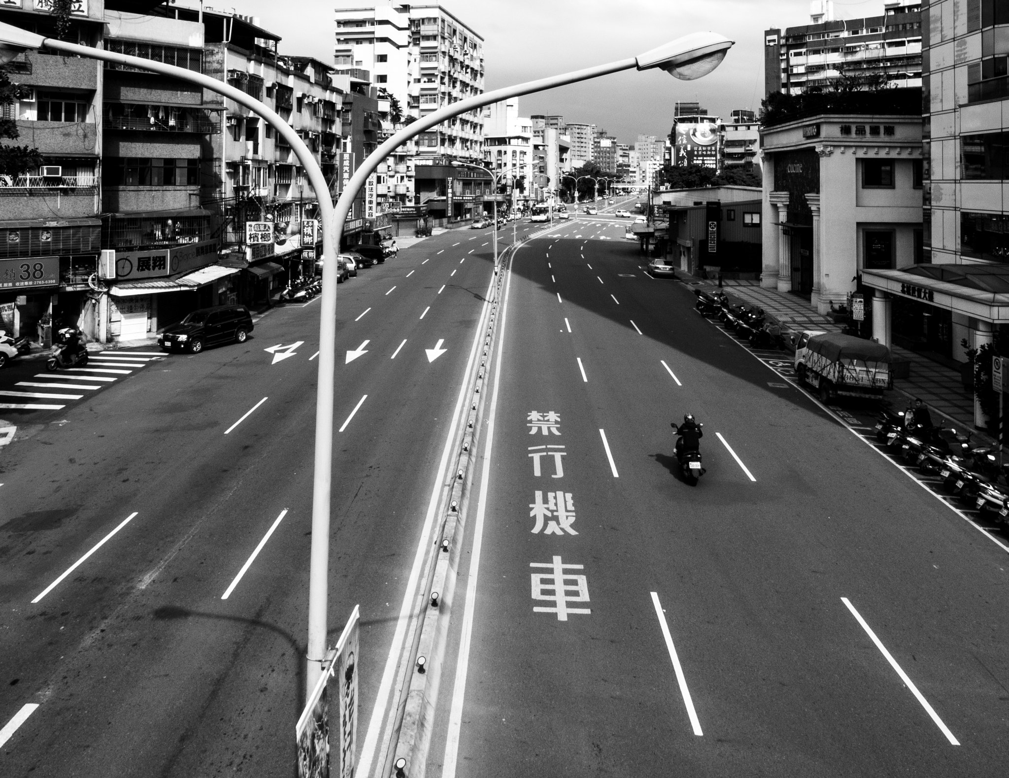 Ricoh GR DIGITAL 2 sample photo. Untitled photography