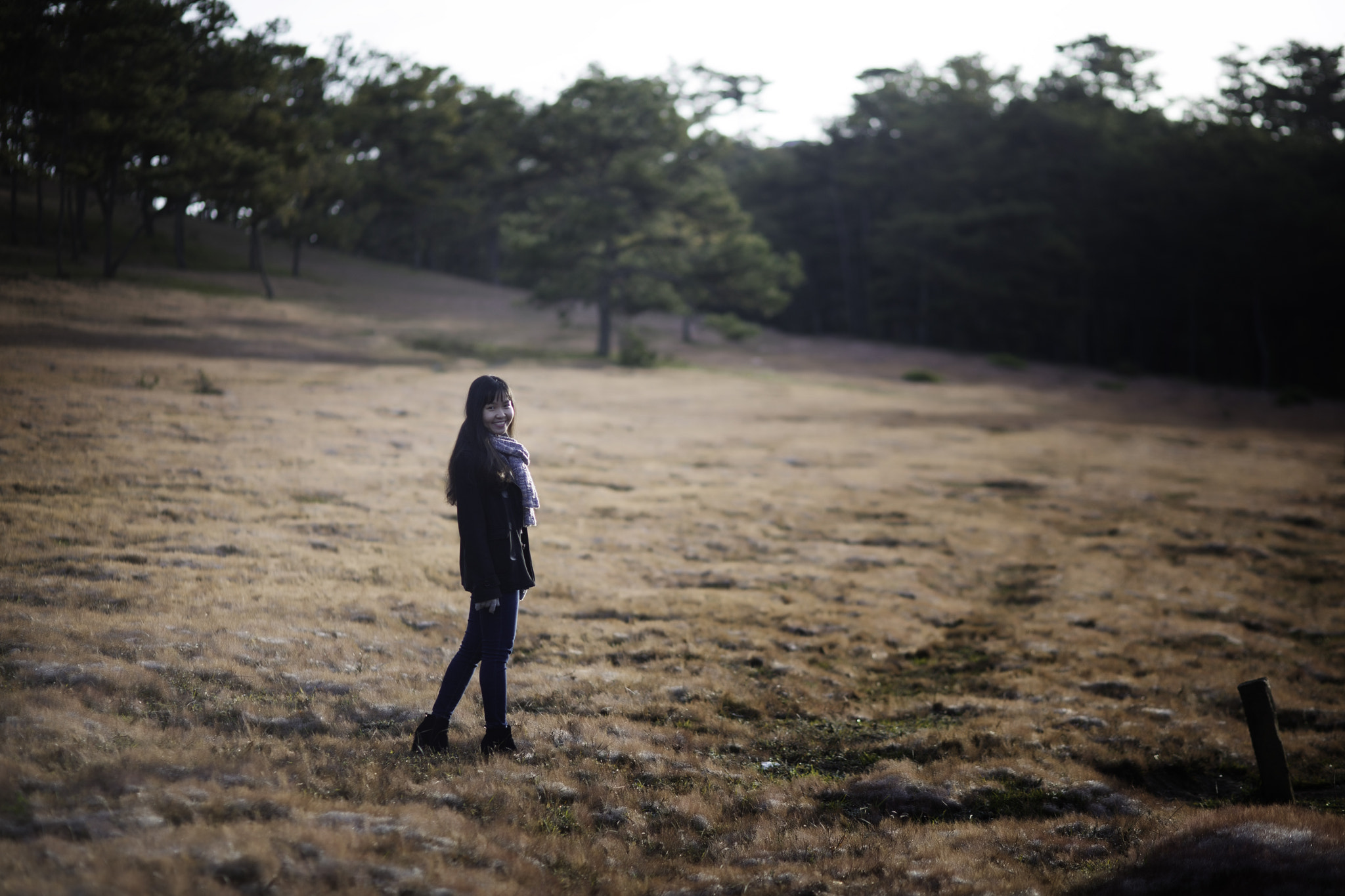 Canon EF 100mm F2.0 USM sample photo. The girl photography