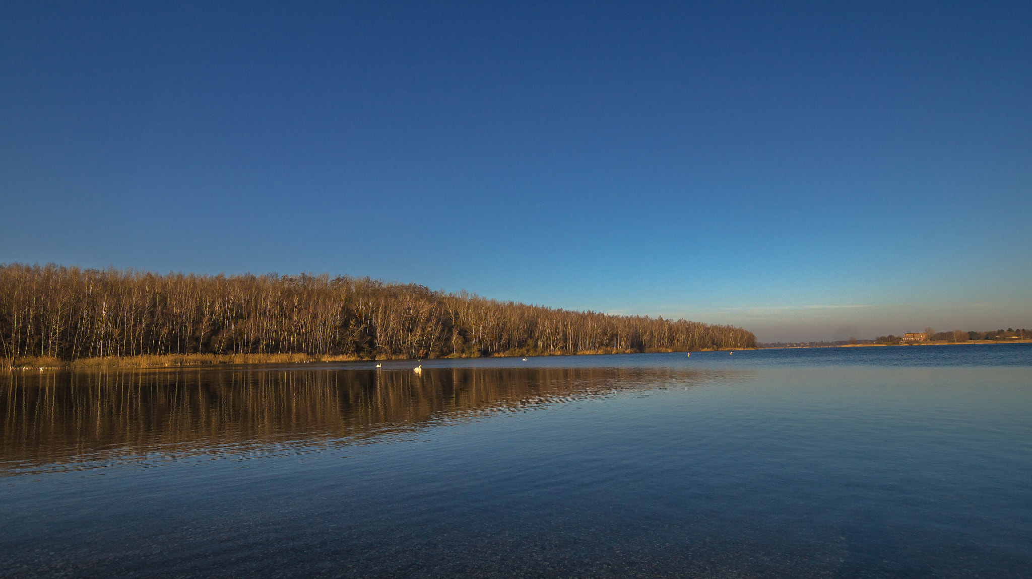 Sony SLT-A58 + Sigma 10-20mm F3.5 EX DC HSM sample photo. Blue lake photography