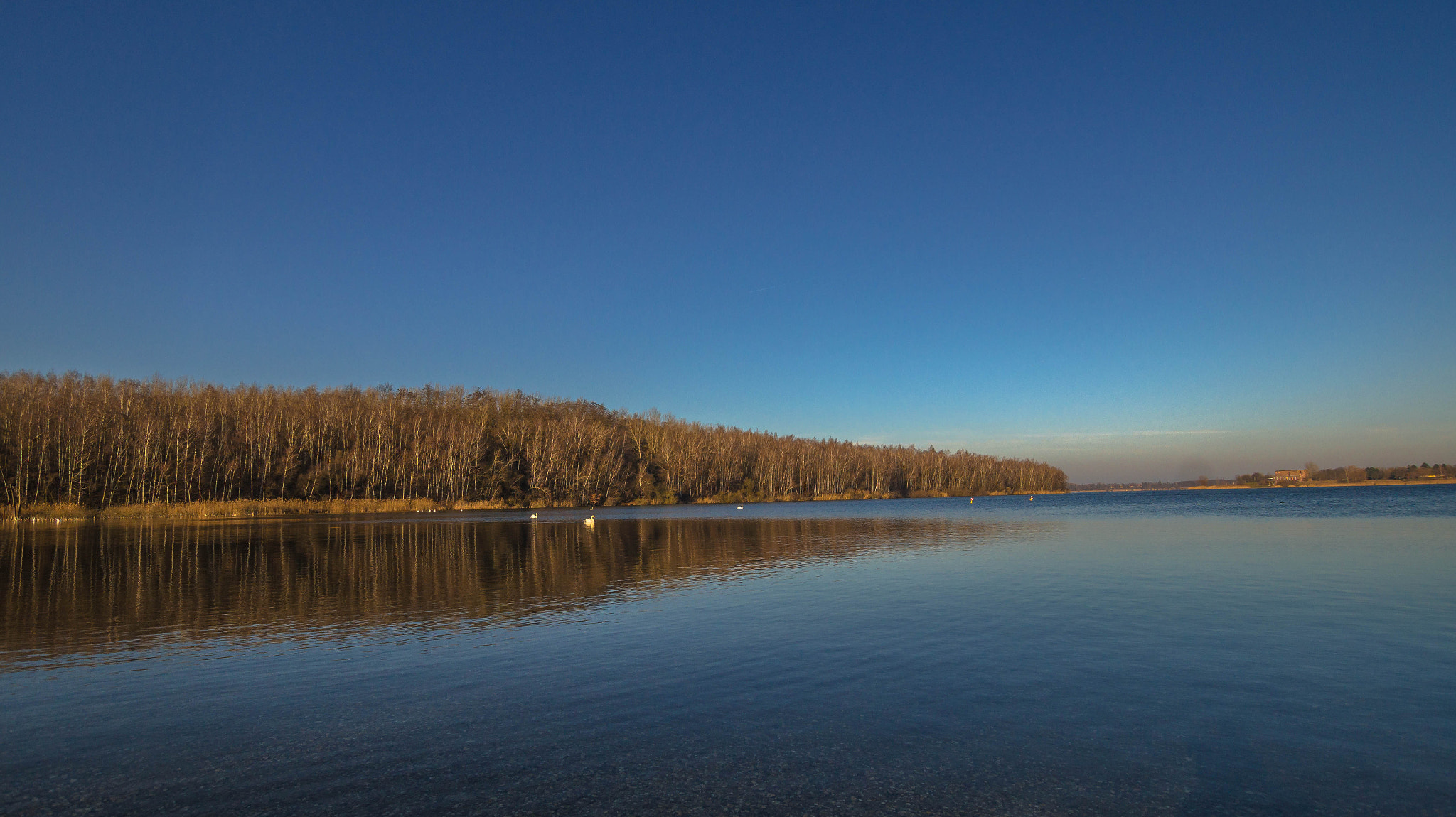 Sony SLT-A58 sample photo. Blue lake photography