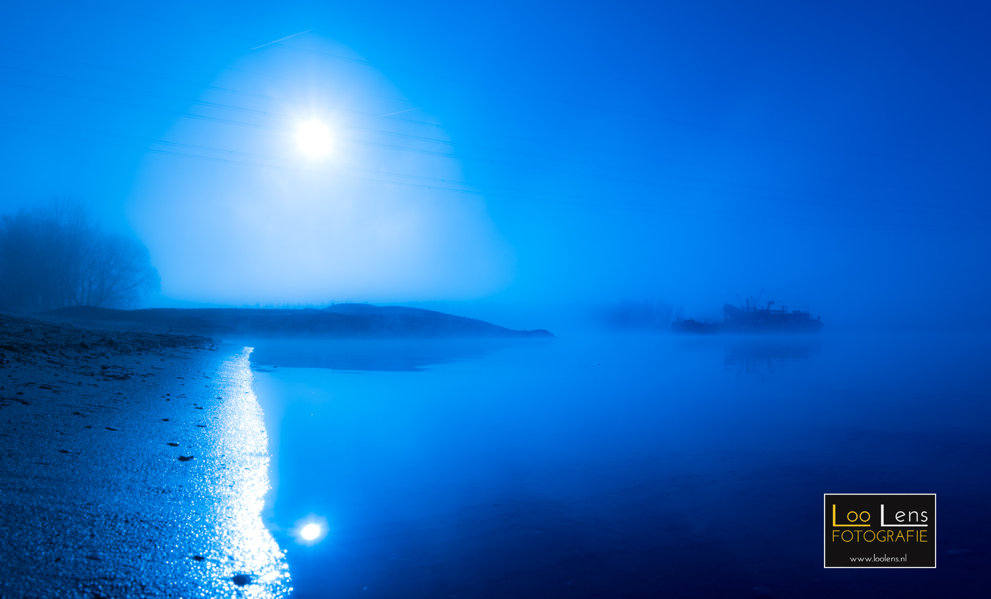 Samsung NX 16-50mm F2.0-2.8 S ED OIS sample photo. Cool blue photography