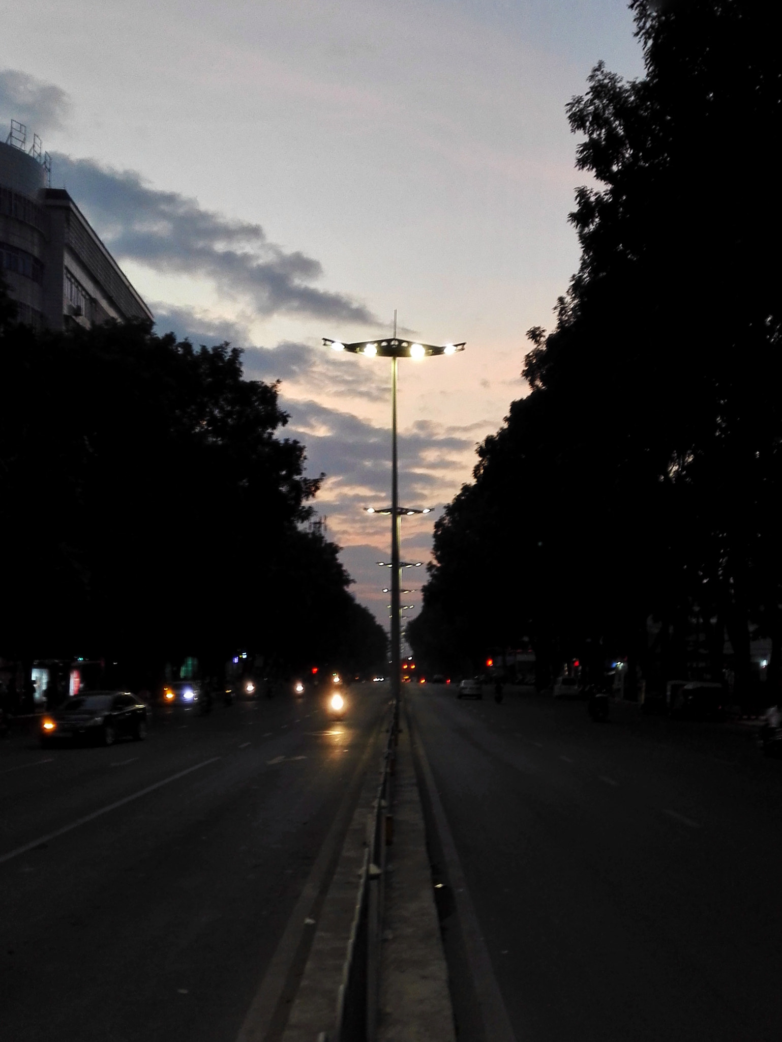 HUAWEI H60-L01 sample photo