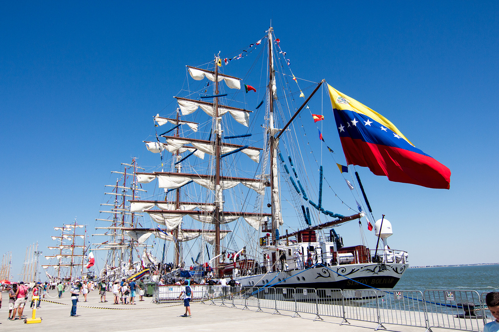 Tokina AT-X Pro 12-24mm F4 (IF) DX sample photo. Tall ships race 2016 - simon bolivar / venezuela photography