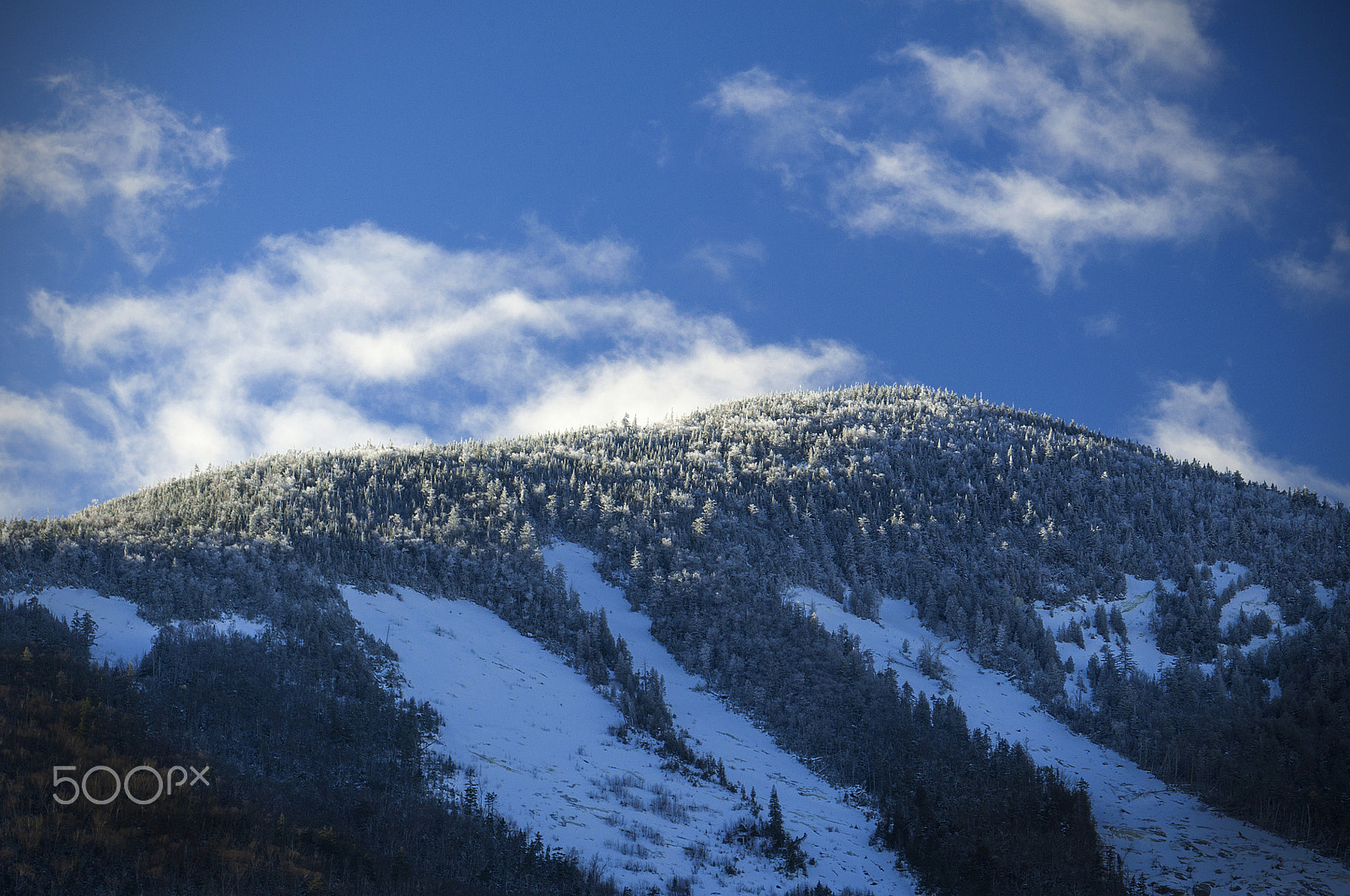 Sigma 28-300mm F3.5-6.3 DG Macro sample photo. Snowy peak photography