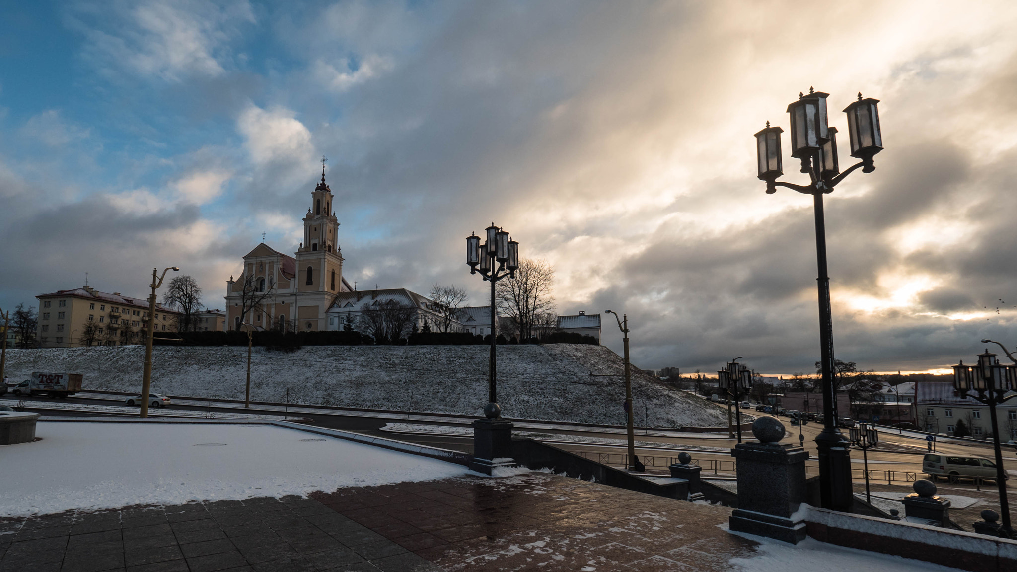 Panasonic Lumix DMC-GH4 + Olympus M.Zuiko Digital ED 7-14mm F2.8 PRO sample photo. Catholic church of the finding of the holy cross photography