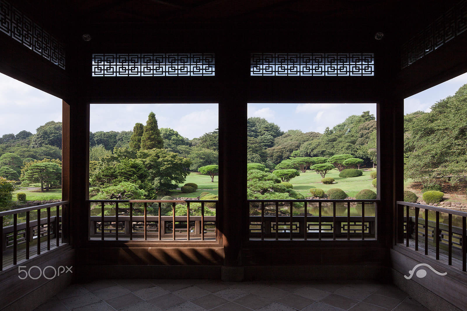 Canon TS-E 24.0mm f/3.5 L II sample photo. Latticework photography