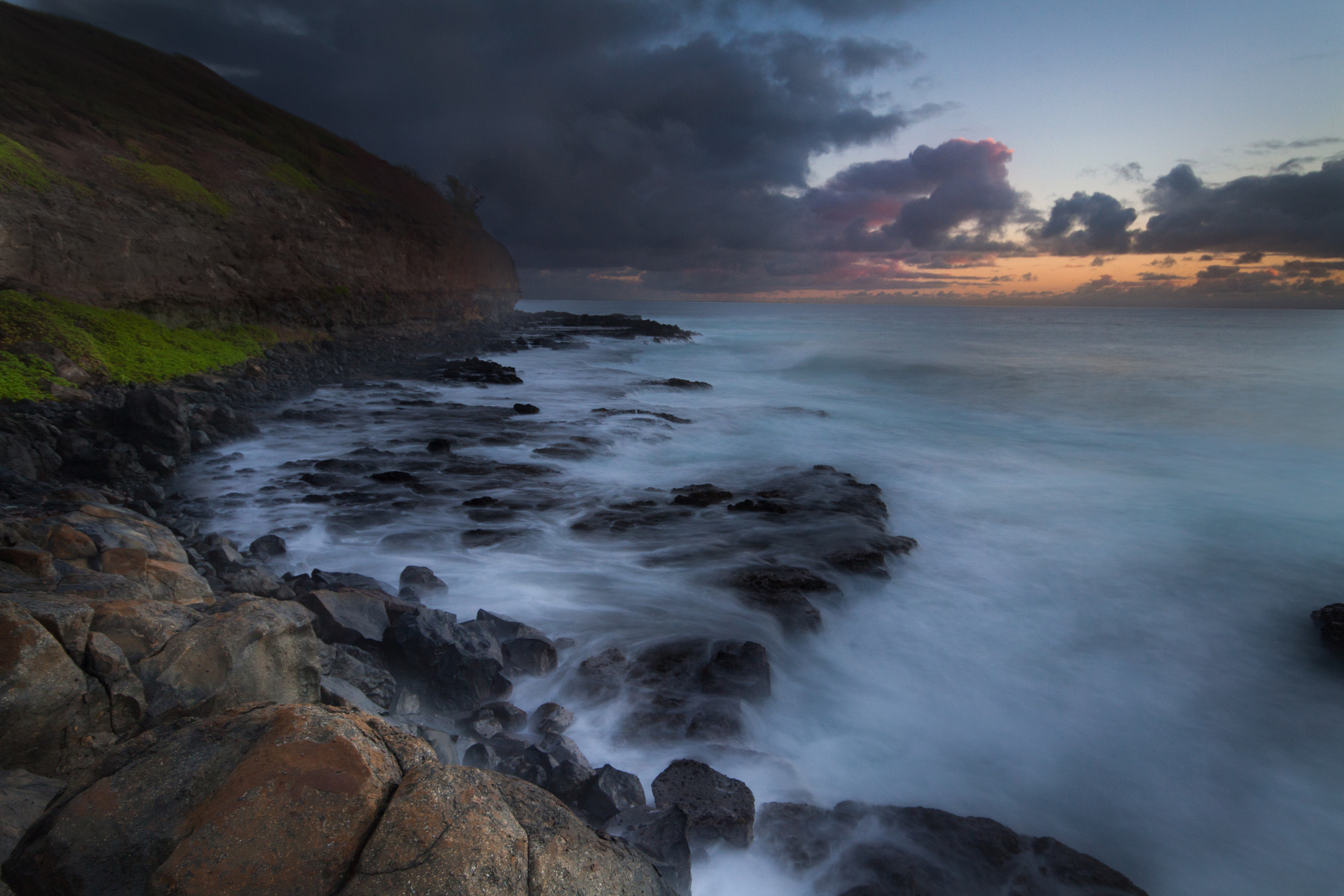 Canon EOS 50D + Sigma 10-20mm F4-5.6 EX DC HSM sample photo. A losing battle photography