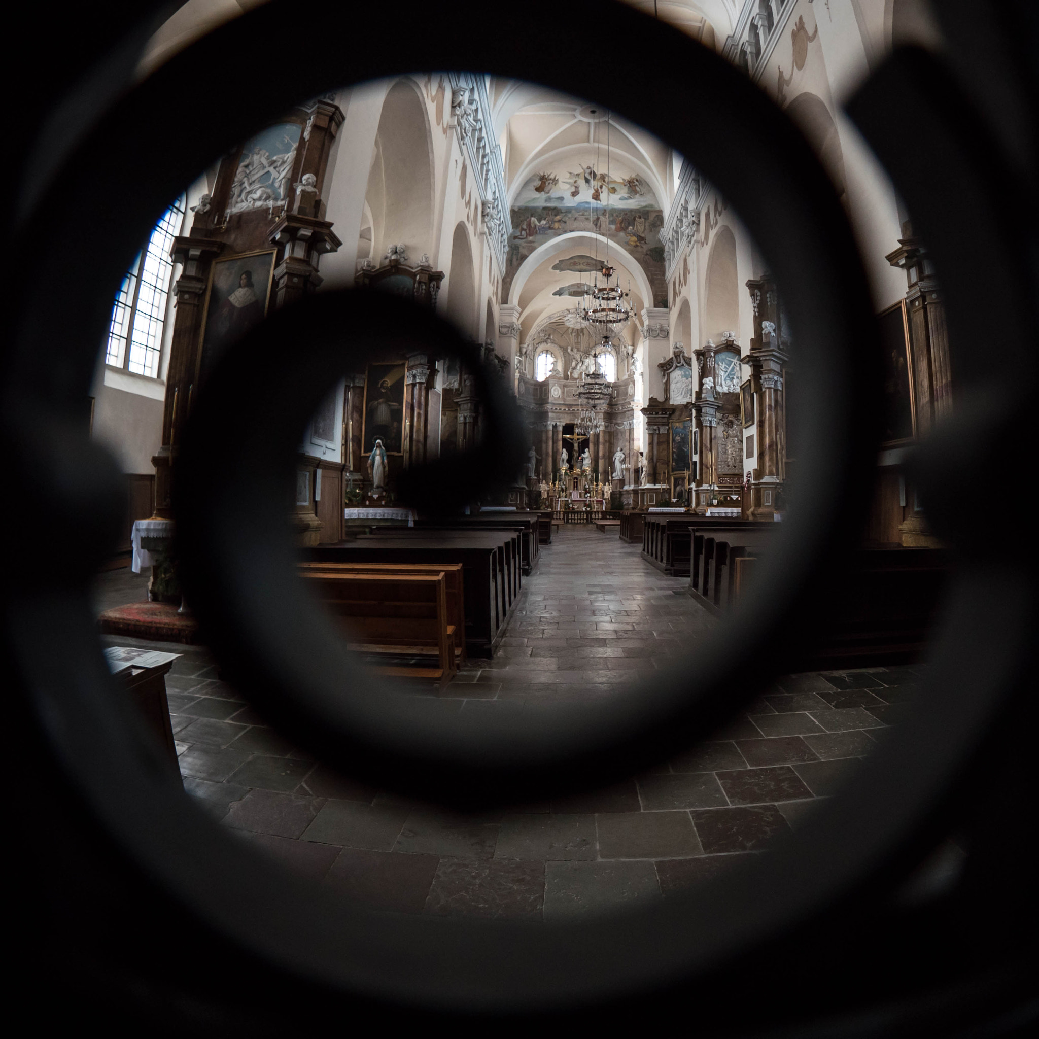 Panasonic Lumix DMC-GH4 + OLYMPUS M.8mm F1.8 sample photo. Through the keyhole :) photography