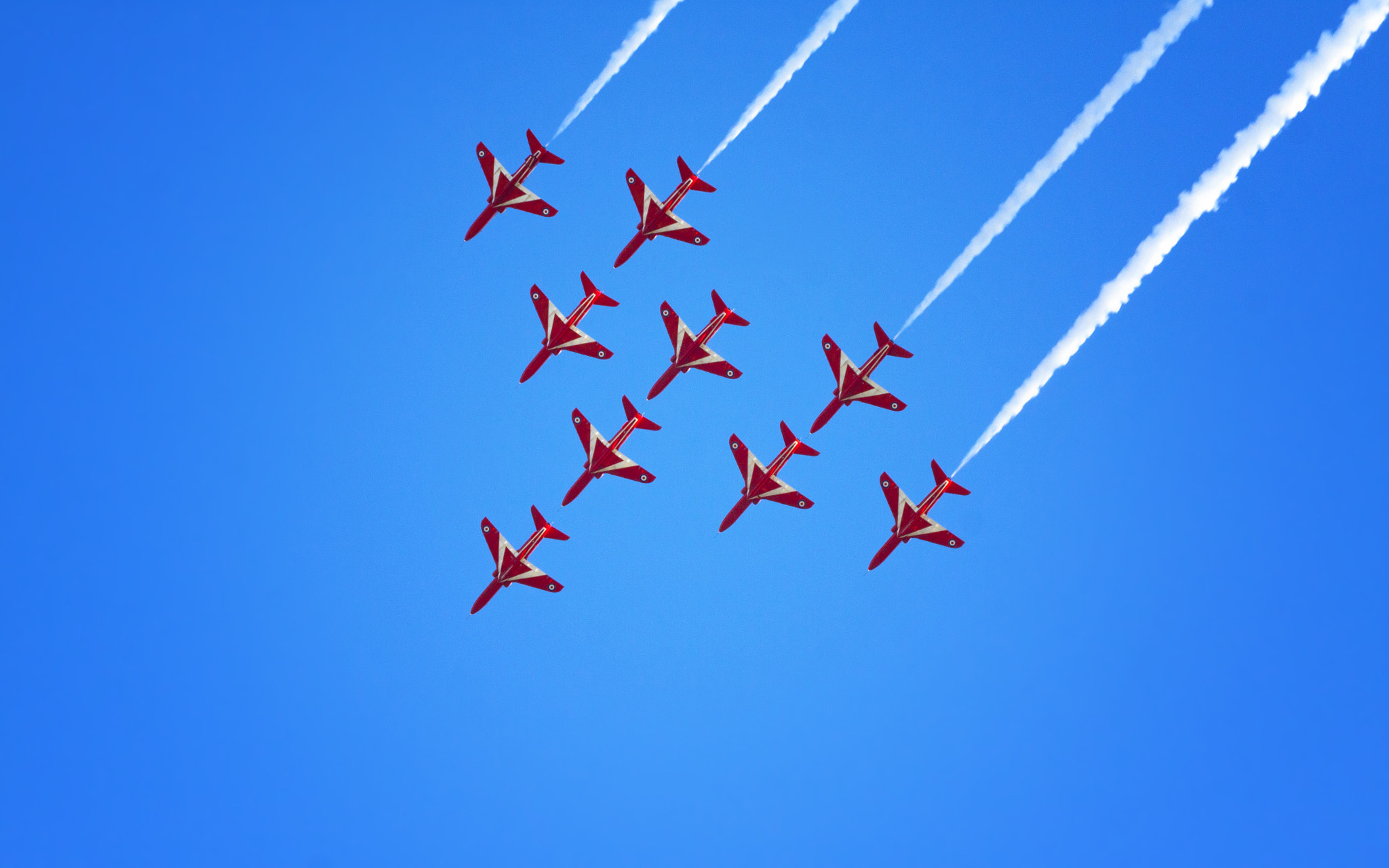 Canon EOS 50D + Canon EF 70-200mm F4L USM sample photo. Red arrows at the duxford airshow 2016 003 photography