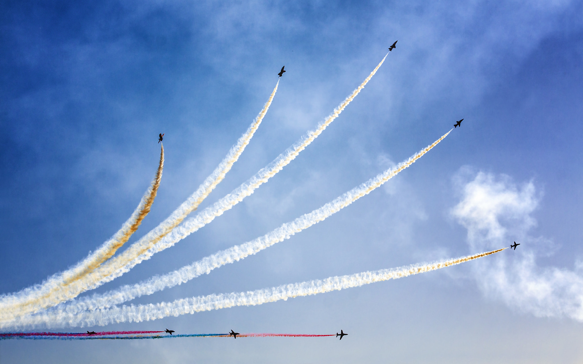 Canon EOS 50D + Canon EF 70-200mm F4L USM sample photo. Red arrows at the duxford airshow 2016 007 photography