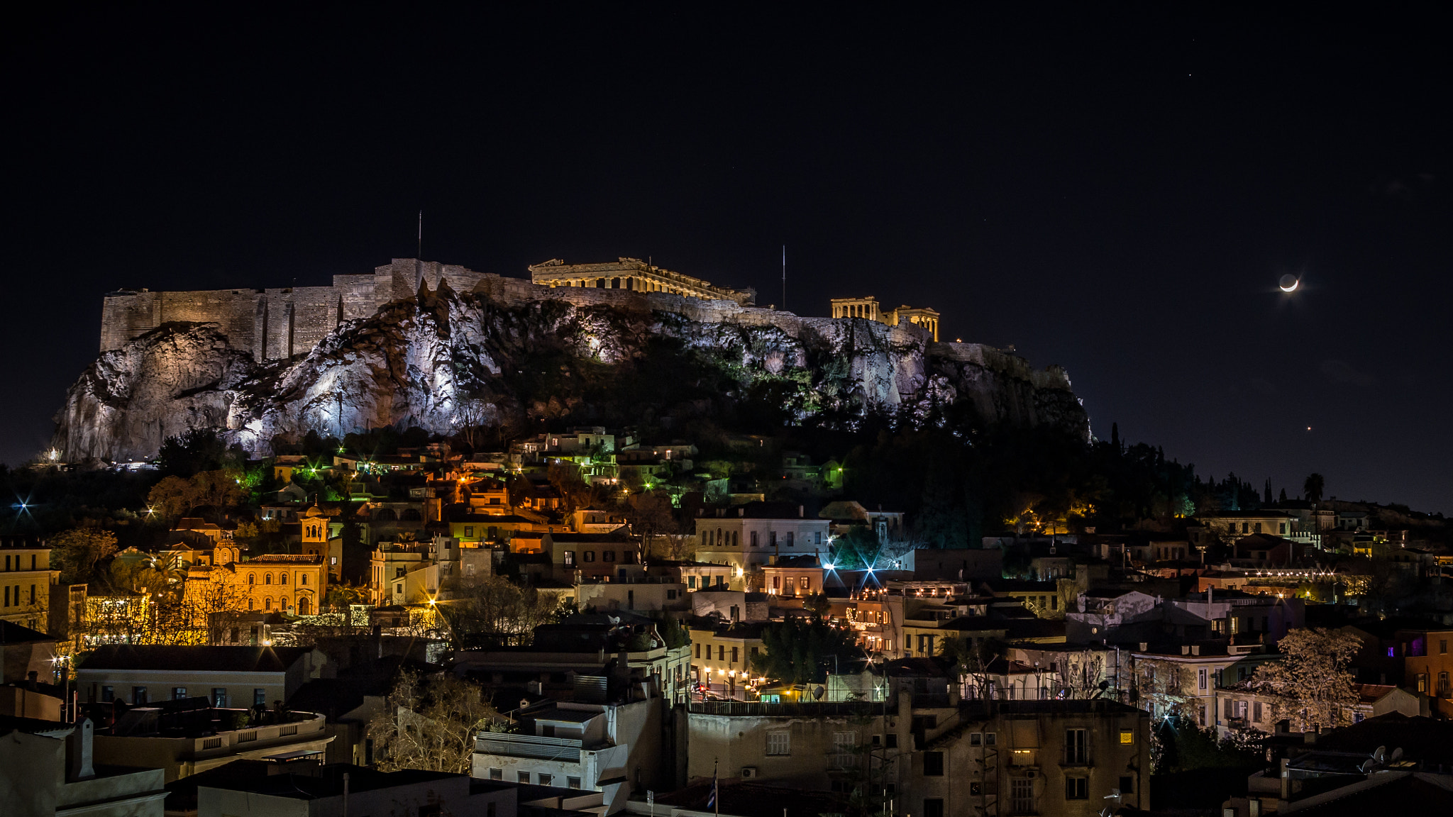 Pentax K-500 sample photo. Moonset next to acropolis photography
