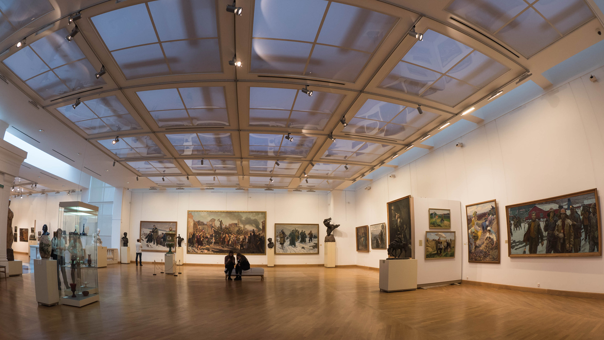 Panasonic Lumix DMC-GH4 + OLYMPUS M.8mm F1.8 sample photo. Inside belarusian national arts museum photography