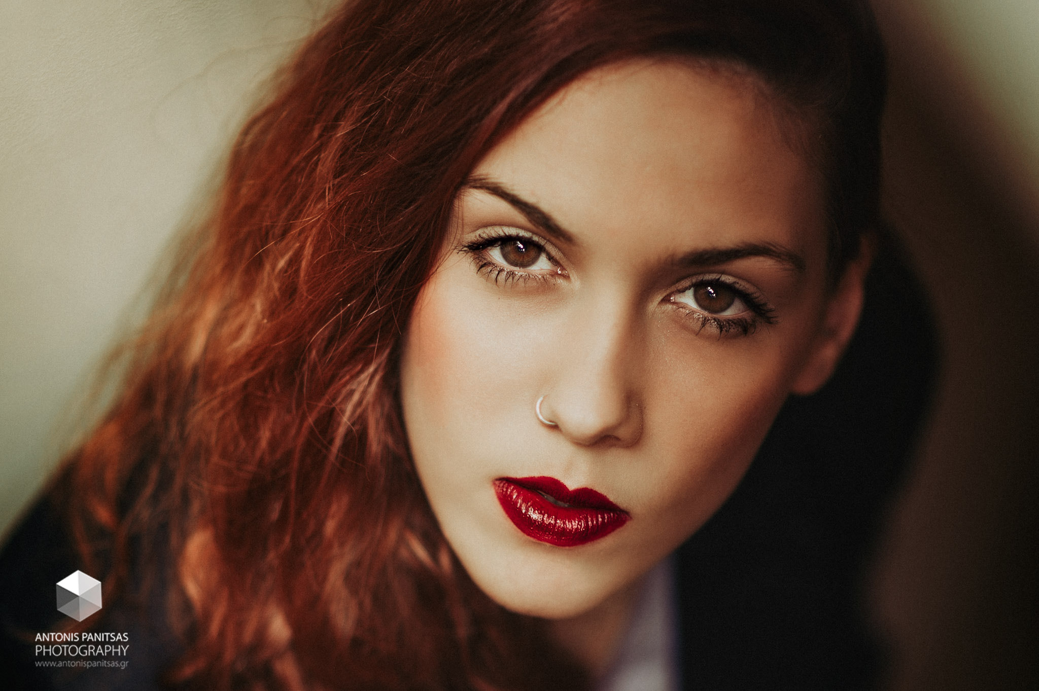 Nikon D4 + Sigma 85mm F1.4 EX DG HSM sample photo. Red photography