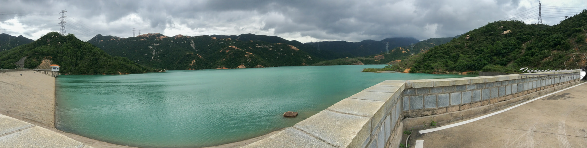 iPad mini 2 back camera 3.3mm f/2.4 sample photo. Green lake on mountains photography