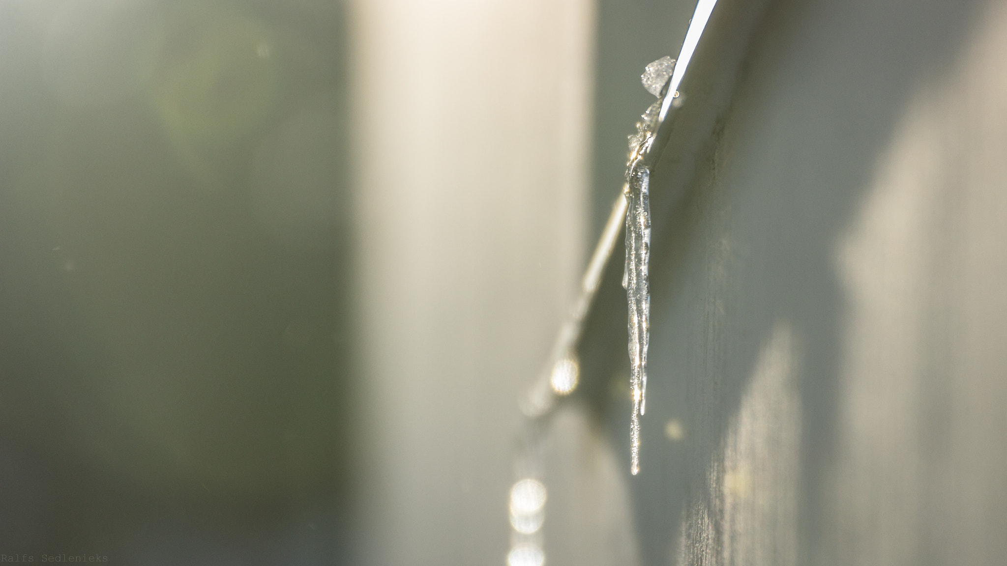Tamron SP 35mm F1.8 Di VC USD sample photo. Sun and ice photography